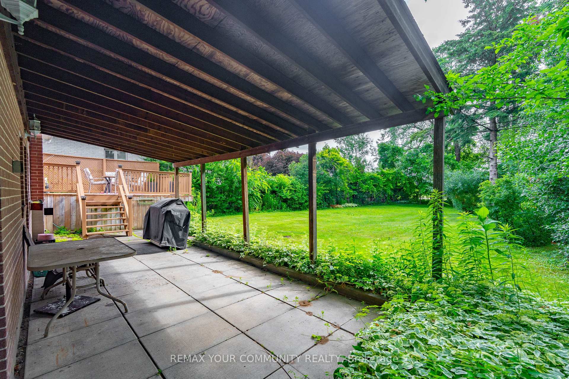 Photo 17 of 35 Netherford Road, Vaughan, Maple — HOMEH