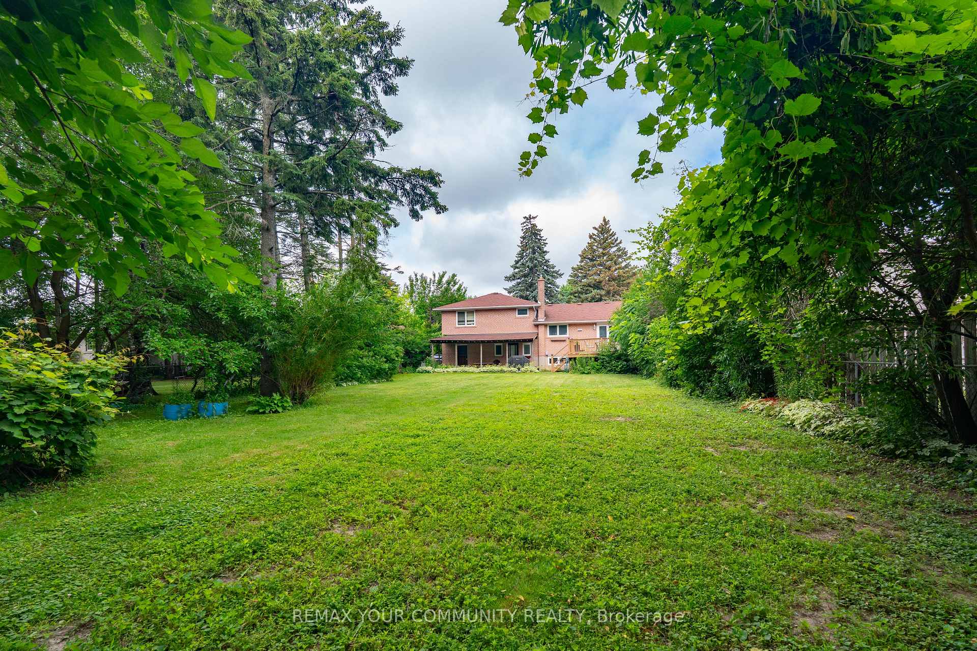 Photo 18 of 35 Netherford Road, Vaughan, Maple — HOMEH
