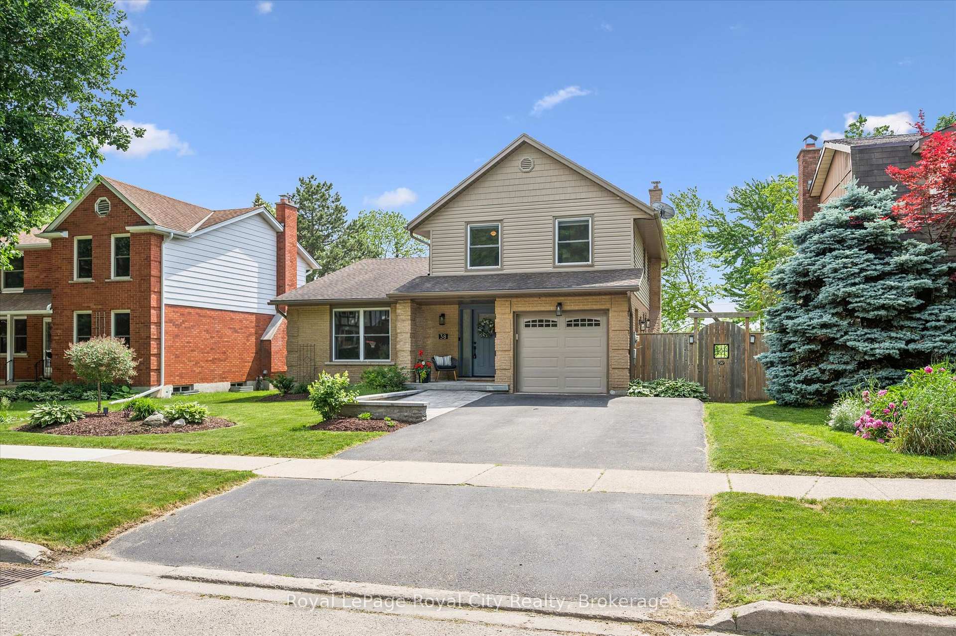 Photo 4 of 38 Shadybrook Crescent, Guelph, Kortright West — HOMEH