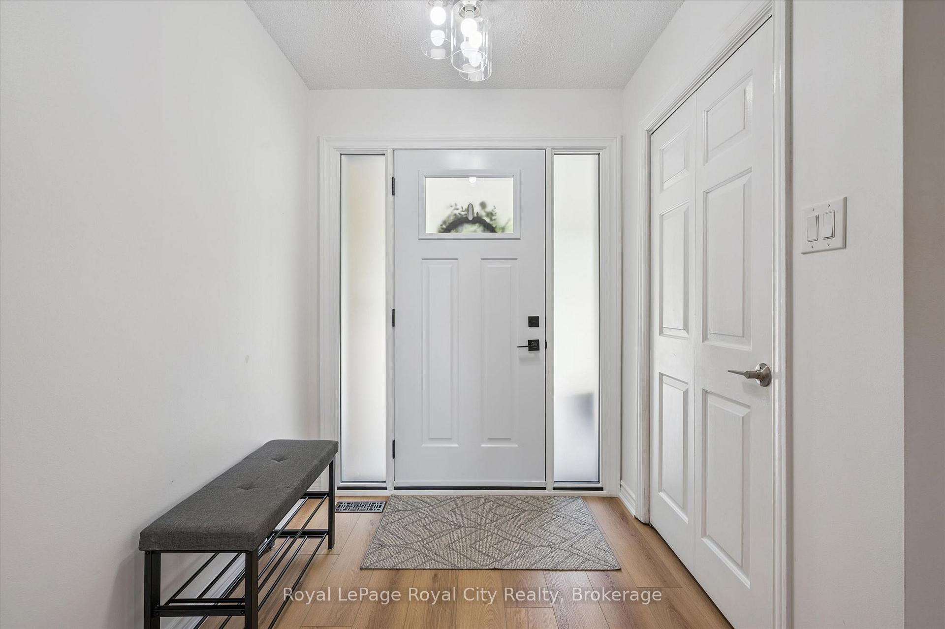 Photo 8 of 38 Shadybrook Crescent, Guelph, Kortright West — HOMEH