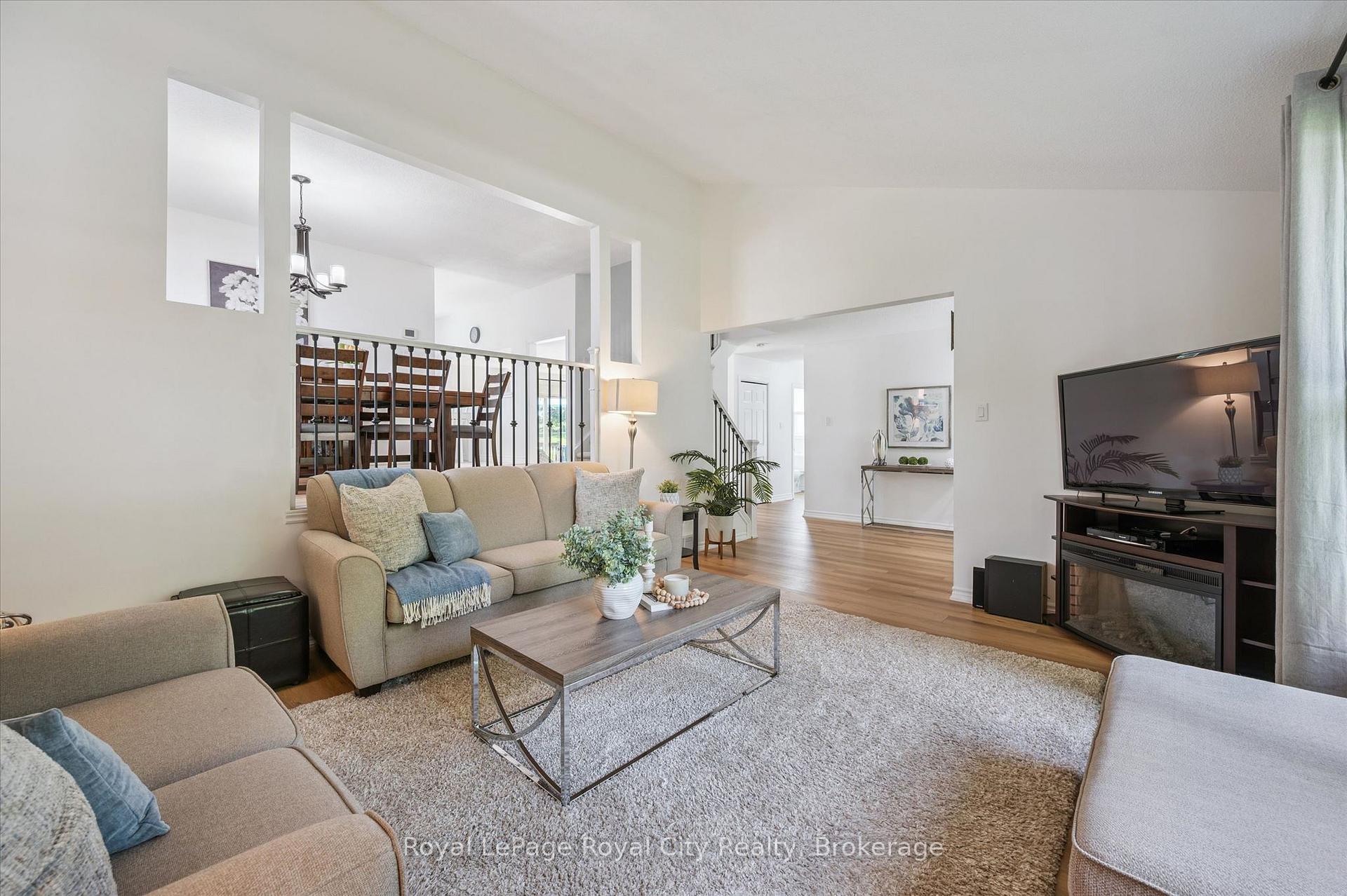Photo 10 of 38 Shadybrook Crescent, Guelph, Kortright West — HOMEH