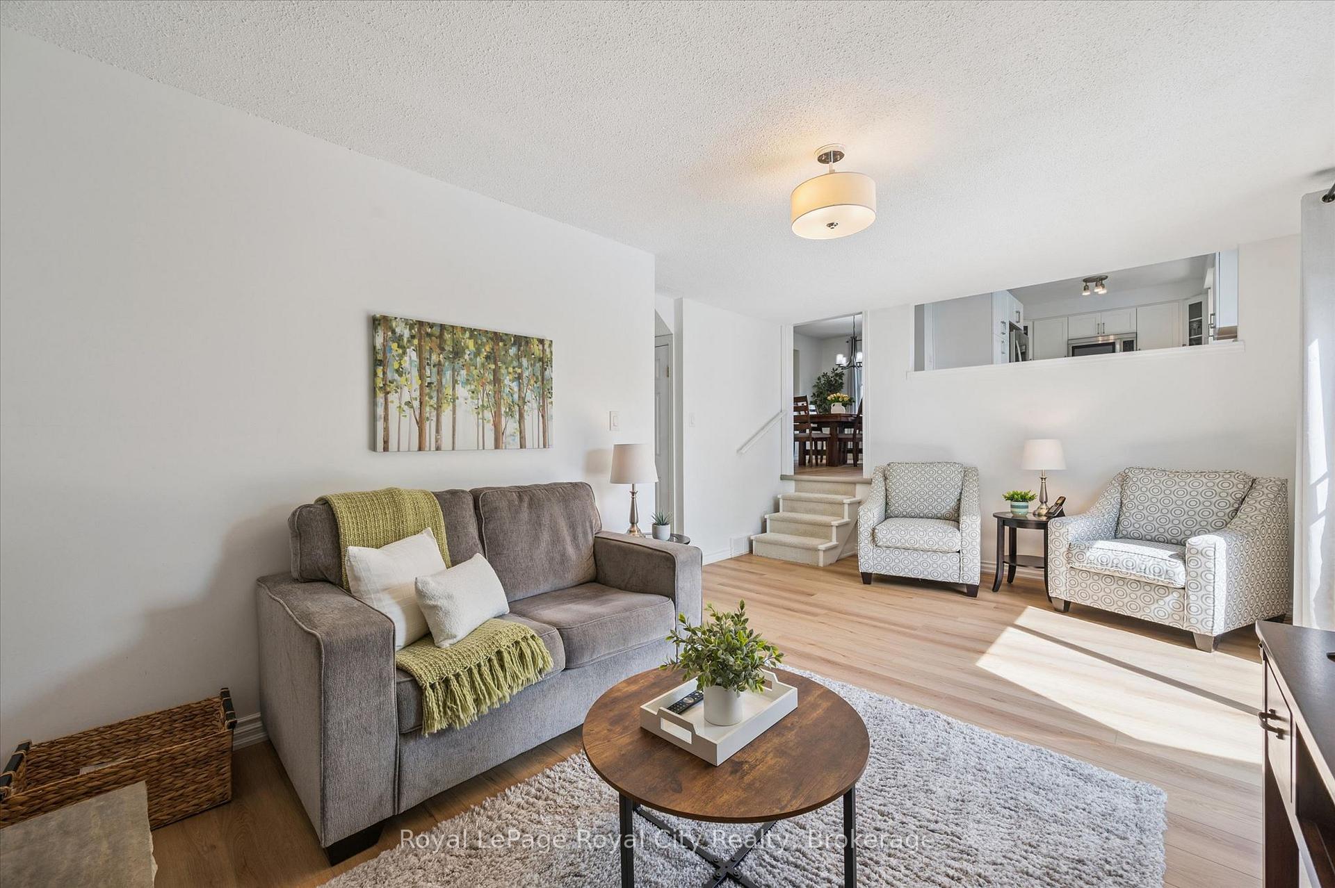 Photo 13 of 38 Shadybrook Crescent, Guelph, Kortright West — HOMEH