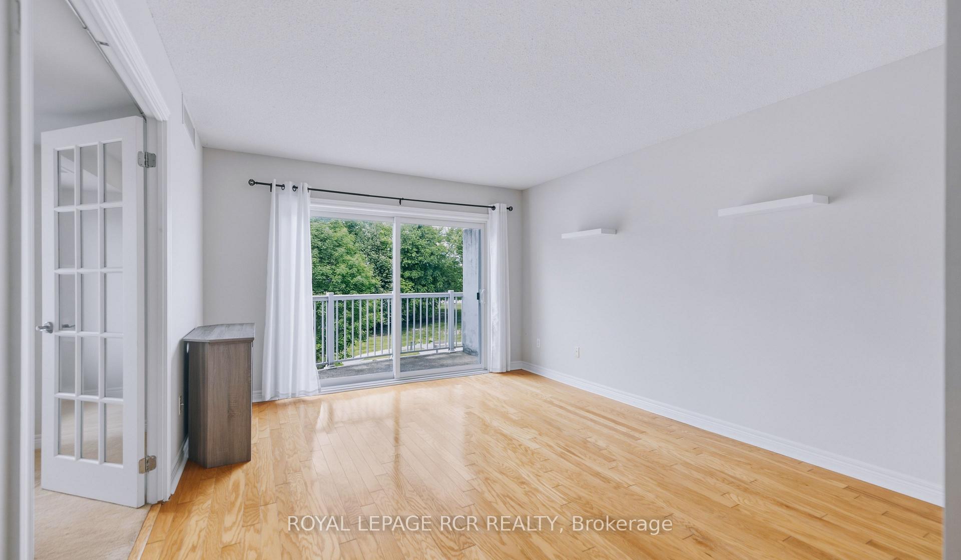 Photo 7 of Unit 307, 32 Church Street, King, Schomberg — HOMEH