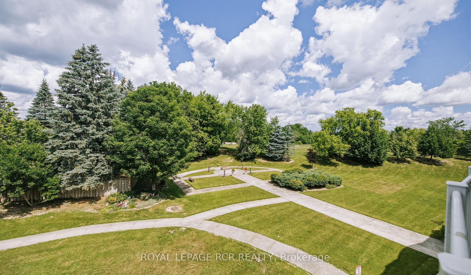Photo 11 of Unit 307, 32 Church Street, King, Schomberg — HOMEH