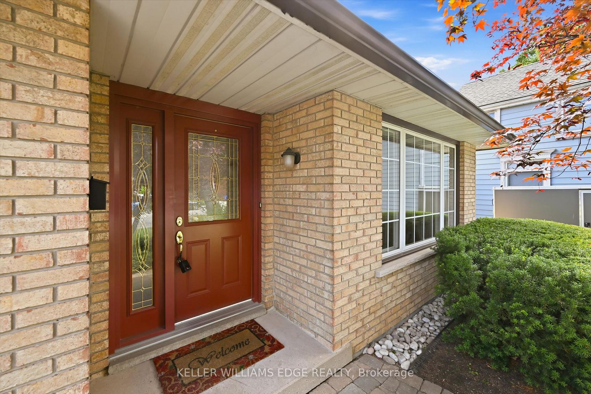 Photo 3 of 38 James Street, Hamilton, Dundas — HOMEH
