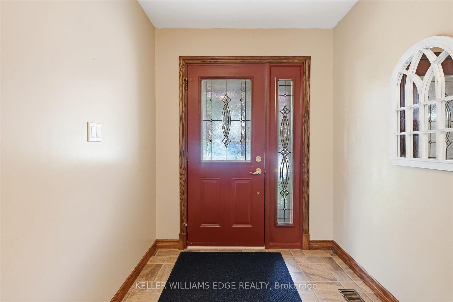 Photo 4 of 38 James Street, Hamilton, Dundas — HOMEH