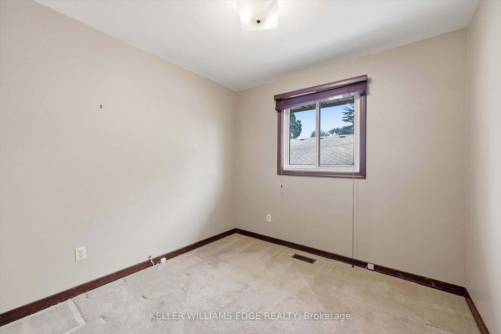 Photo 23 of 38 James Street, Hamilton, Dundas — HOMEH