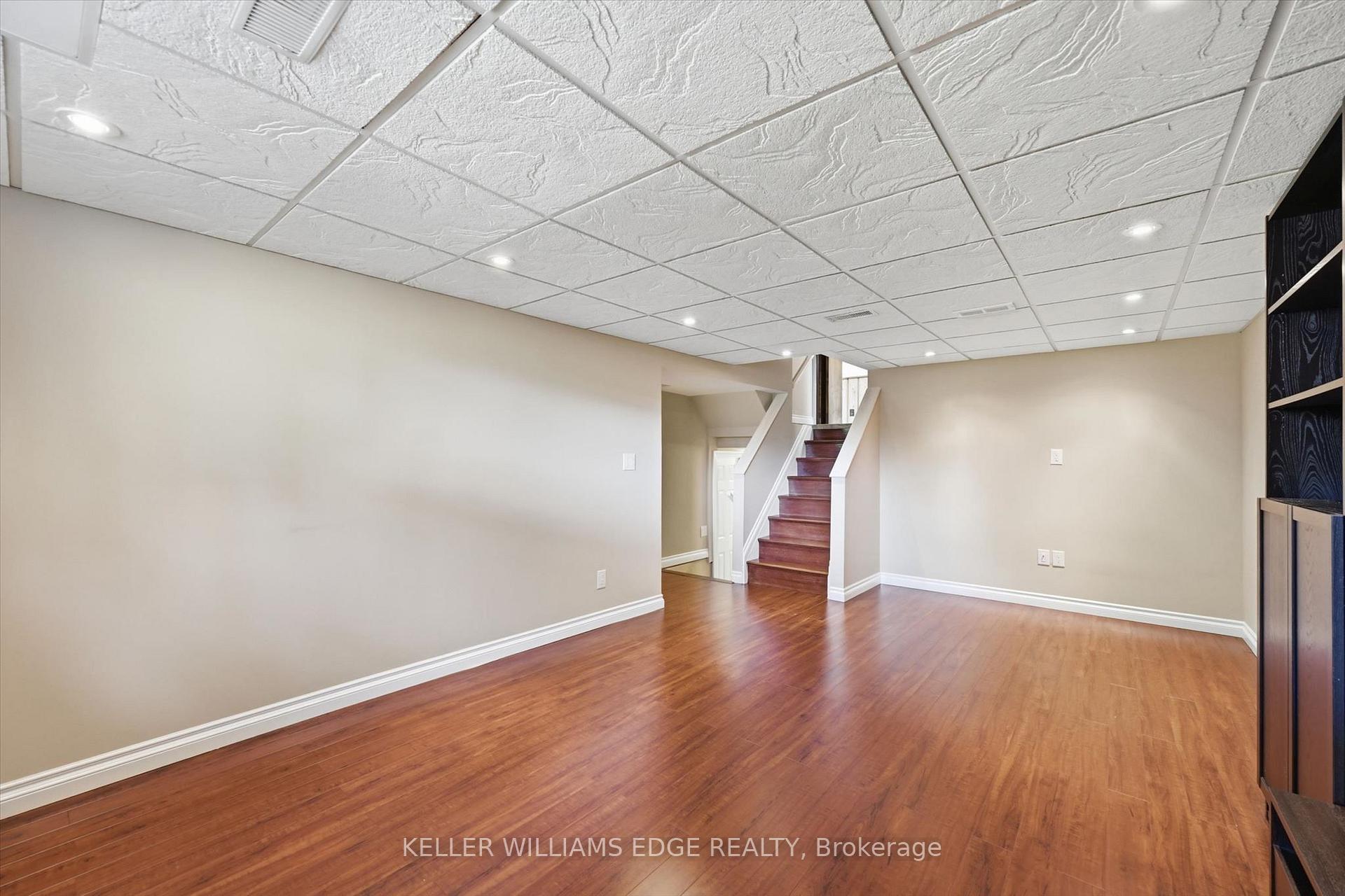 Photo 27 of 38 James Street, Hamilton, Dundas — HOMEH