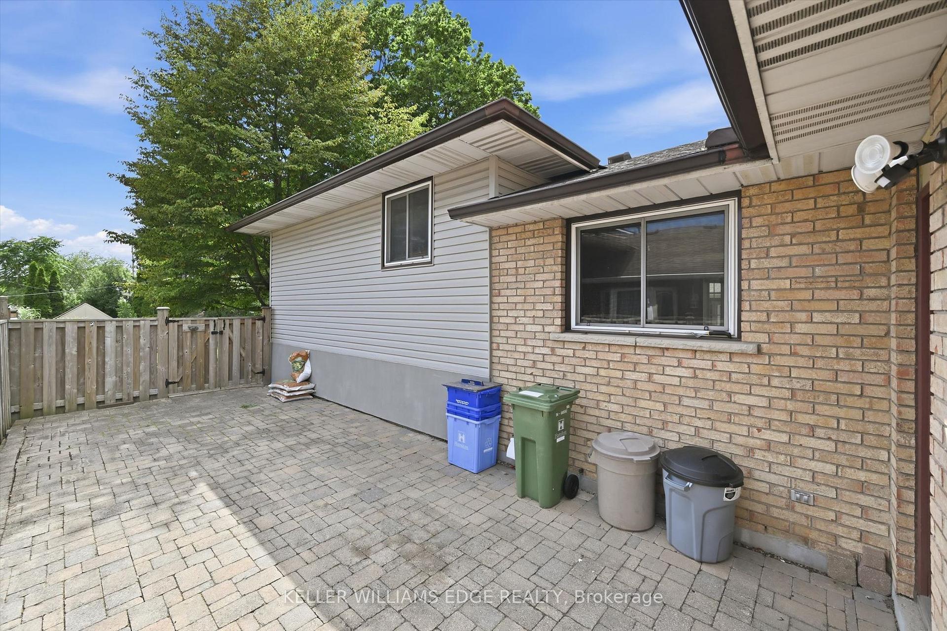 Photo 36 of 38 James Street, Hamilton, Dundas — HOMEH