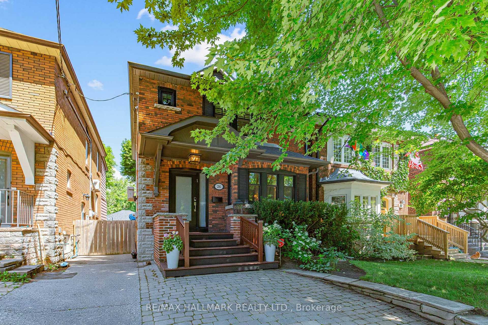 Front of 26 Mcnairn Avenue
