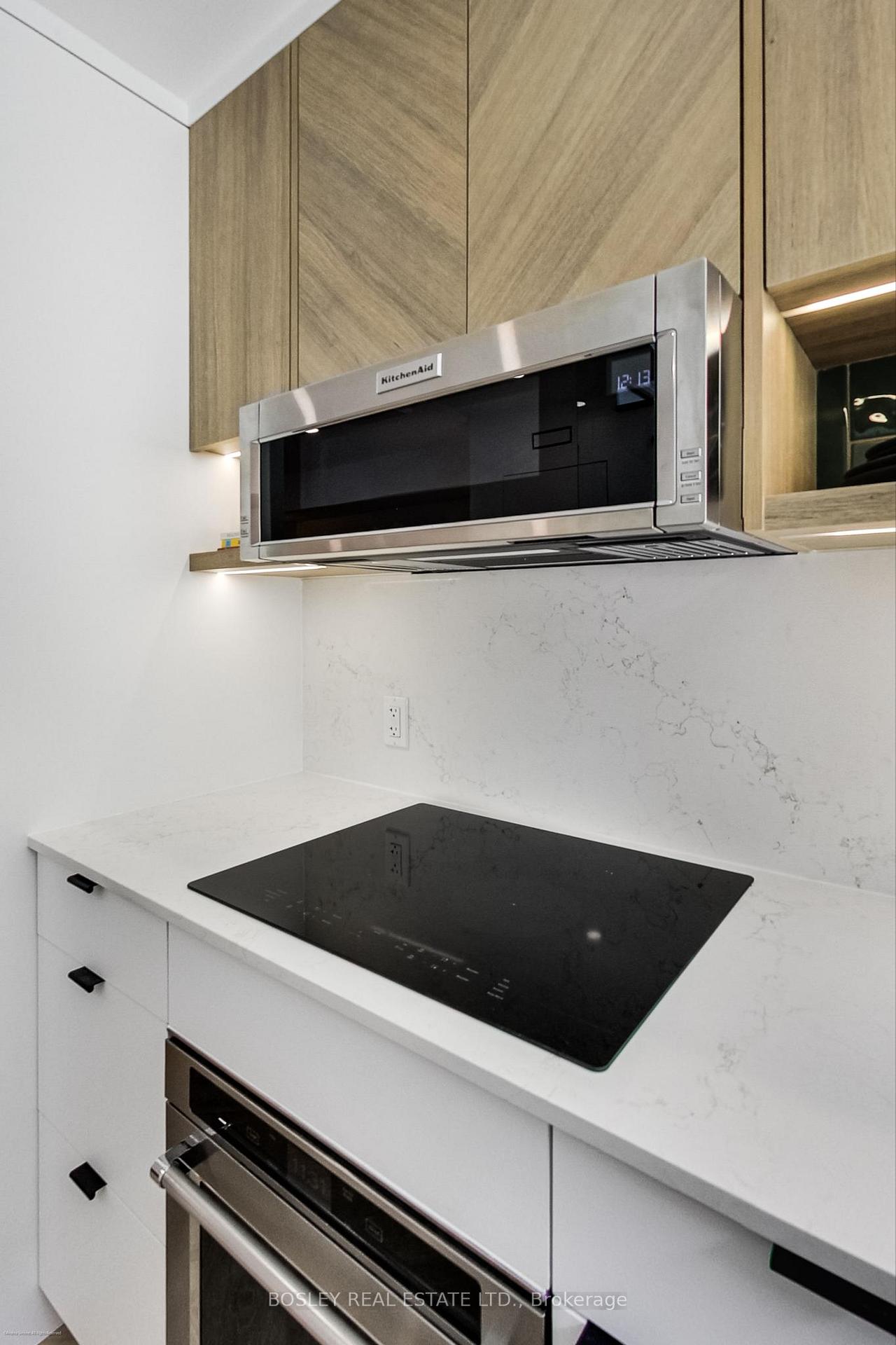 Photo 9 of 13R Mansfield Avenue, Toronto, Trinity-Bellwoods — HOMEH