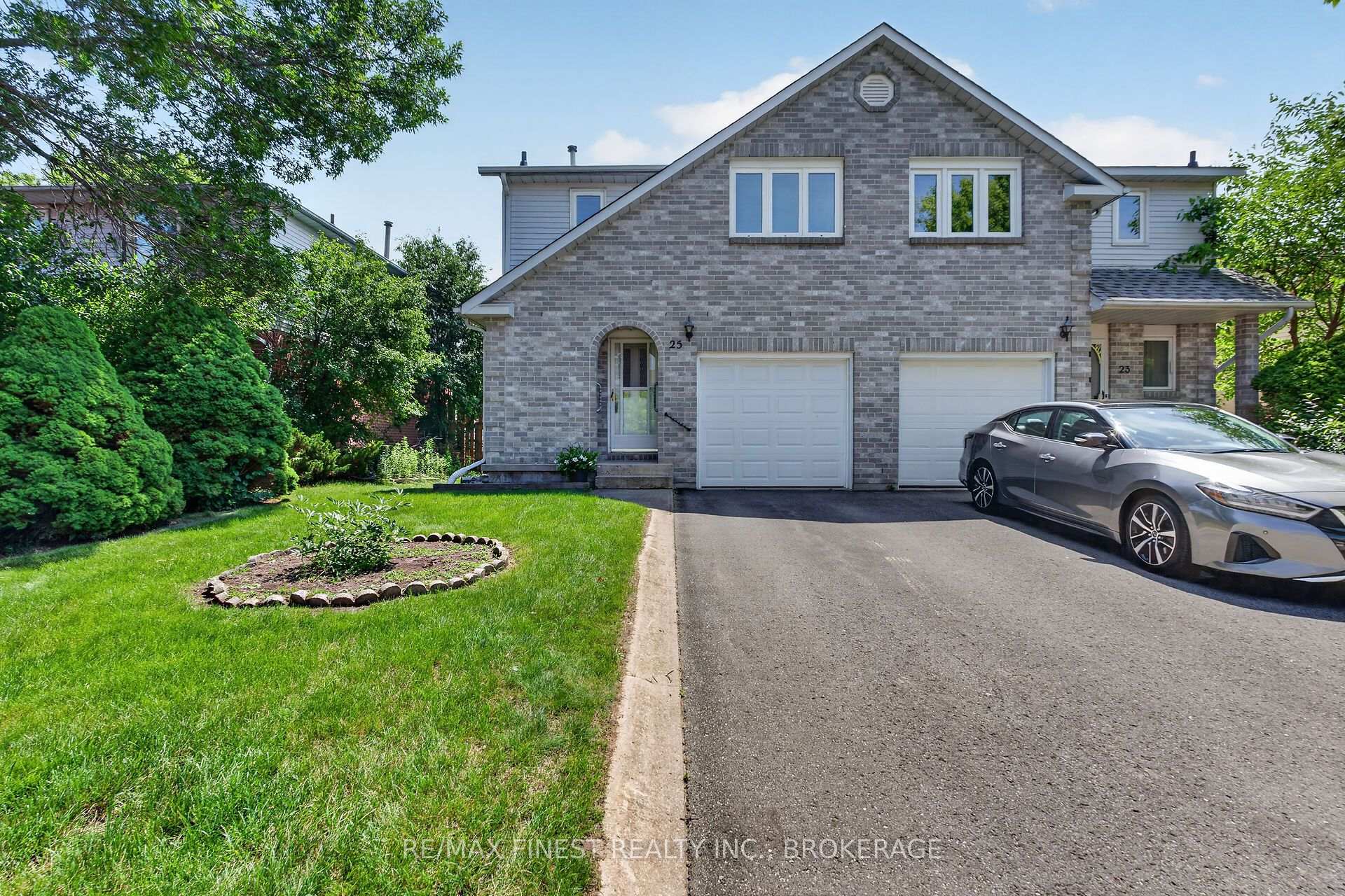 Photo 1 of 25 Rose Abbey Drive, Kingston, Kingston East (Incl Barret Crt) — HOMEH