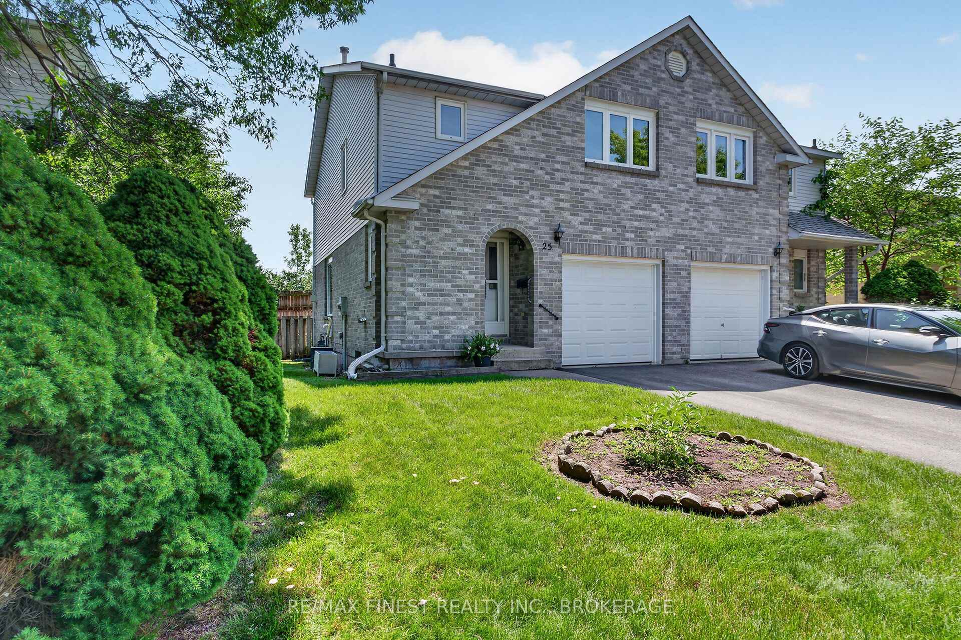 Photo 3 of 25 Rose Abbey Drive, Kingston, Kingston East (Incl Barret Crt) — HOMEH