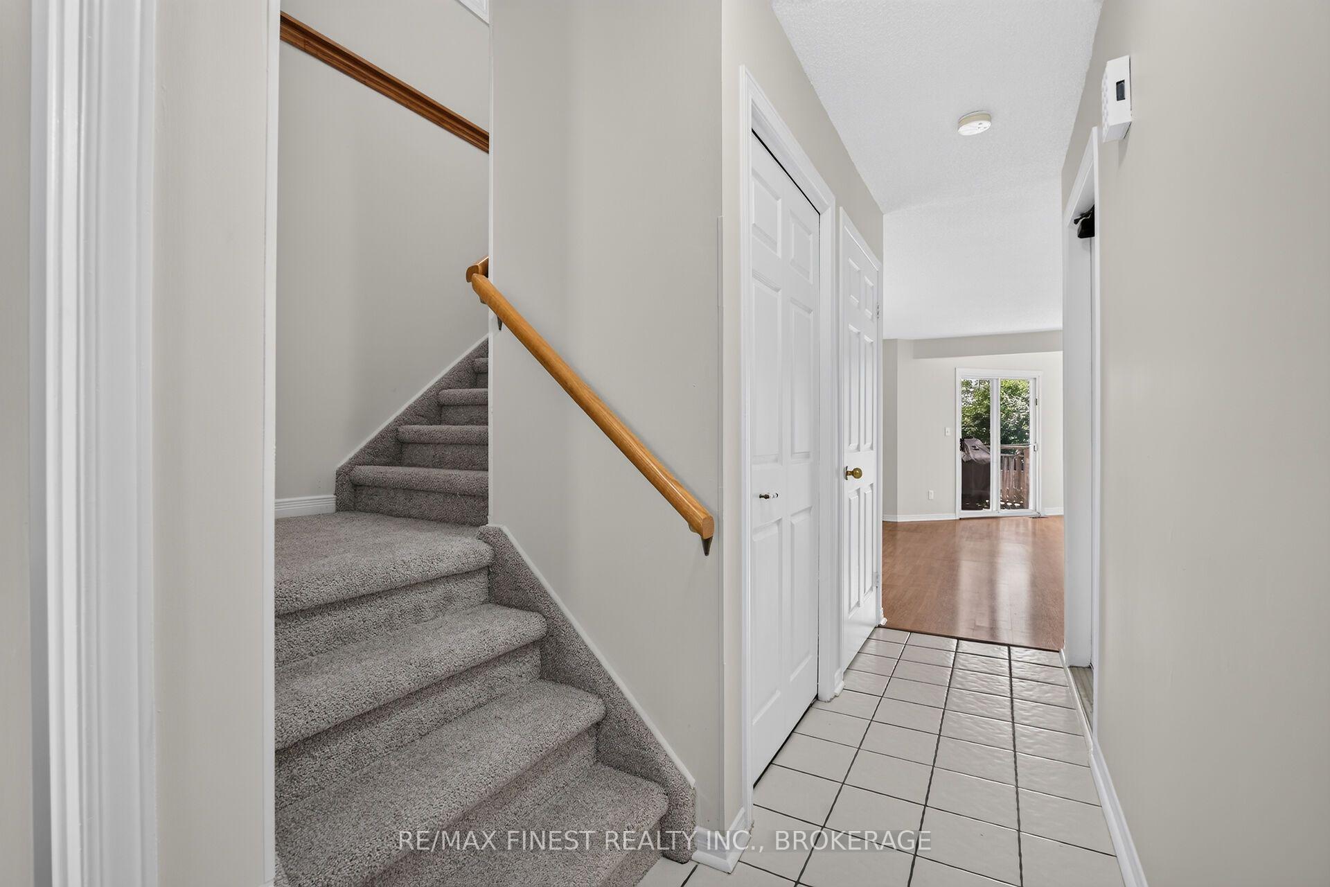 Photo 5 of 25 Rose Abbey Drive, Kingston, Kingston East (Incl Barret Crt) — HOMEH