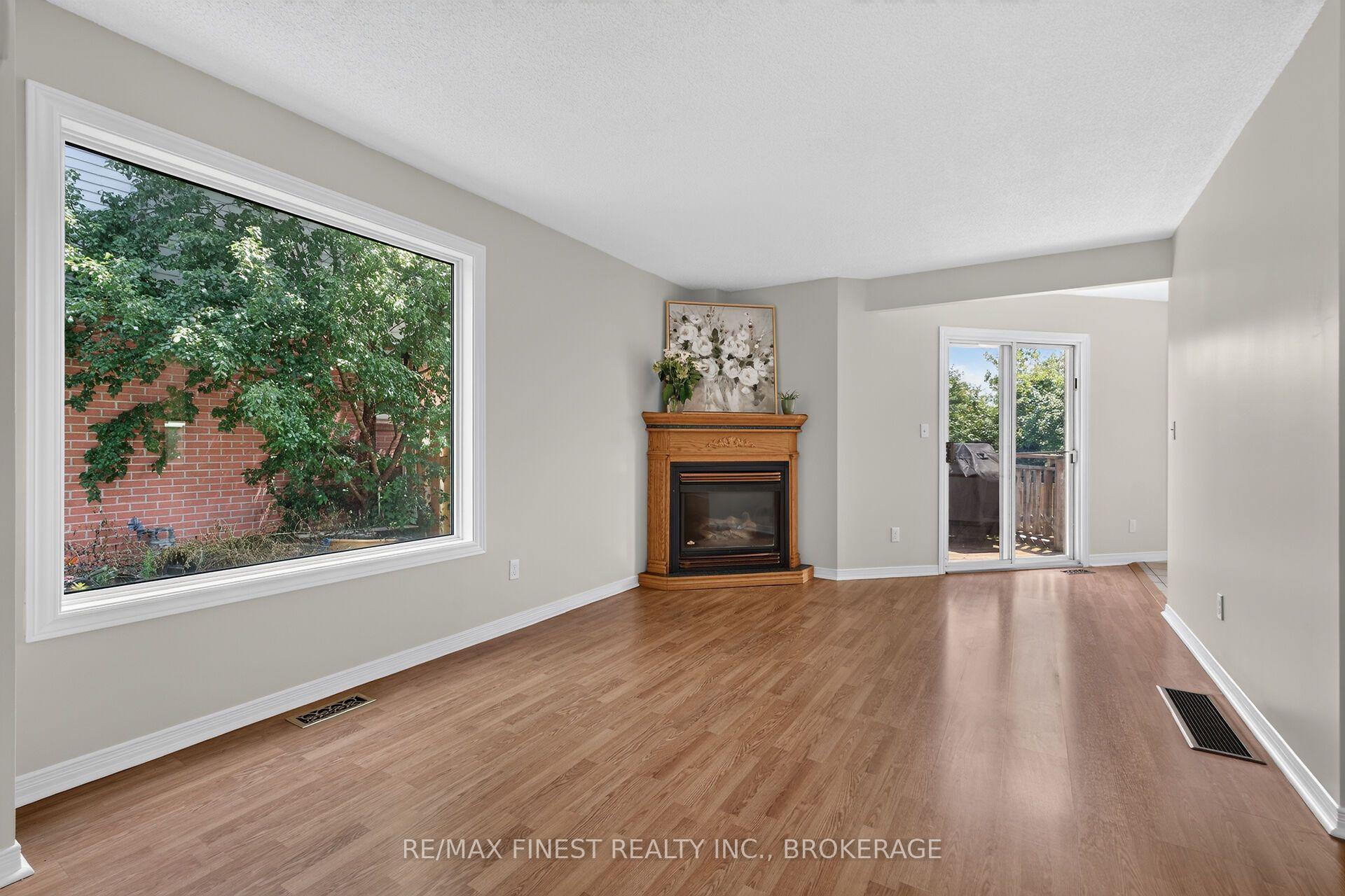 Photo 8 of 25 Rose Abbey Drive, Kingston, Kingston East (Incl Barret Crt) — HOMEH