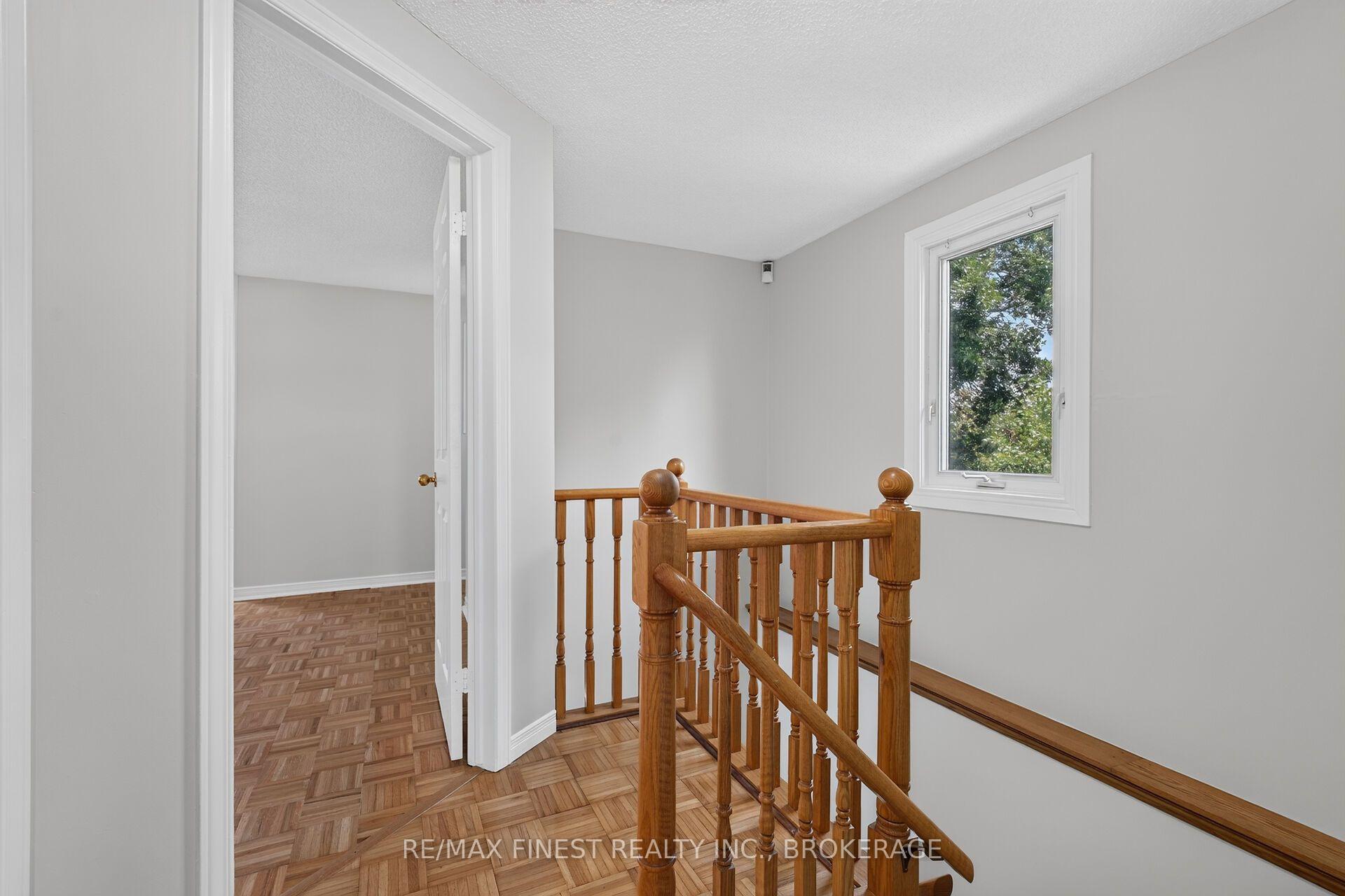 Photo 14 of 25 Rose Abbey Drive, Kingston, Kingston East (Incl Barret Crt) — HOMEH