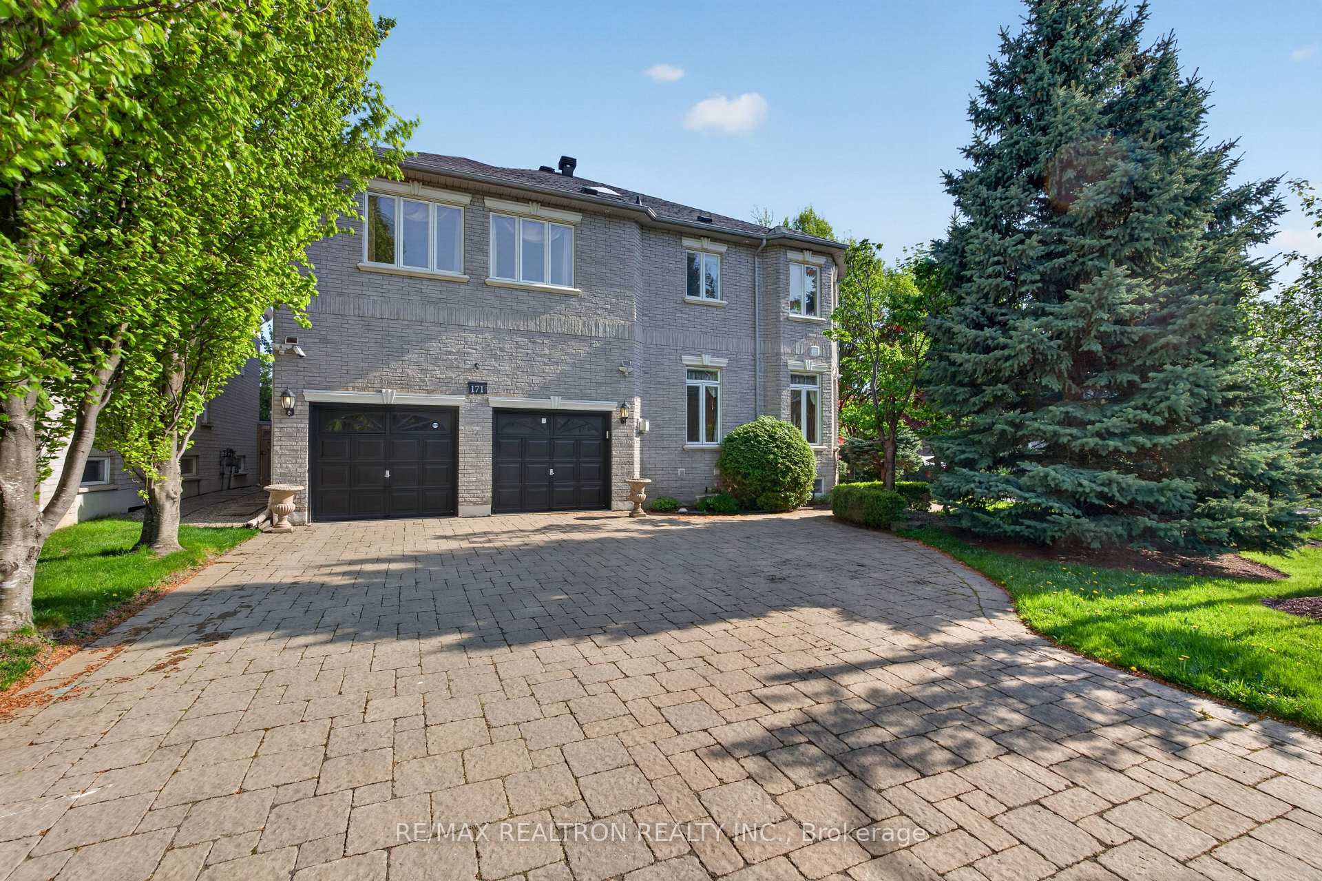 Photo 4 of 171 Lawrie Road, Vaughan, Beverley Glen — HOMEH