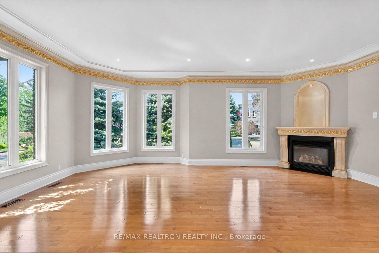 Photo 14 of 171 Lawrie Road, Vaughan, Beverley Glen — HOMEH
