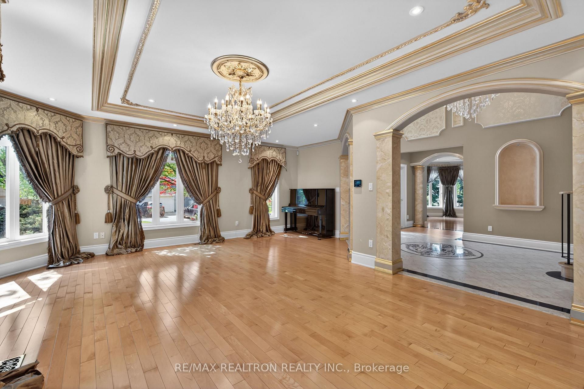 Photo 21 of 171 Lawrie Road, Vaughan, Beverley Glen — HOMEH