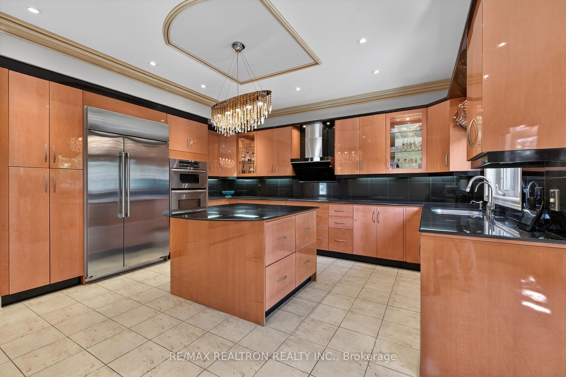 Photo 25 of 171 Lawrie Road, Vaughan, Beverley Glen — HOMEH