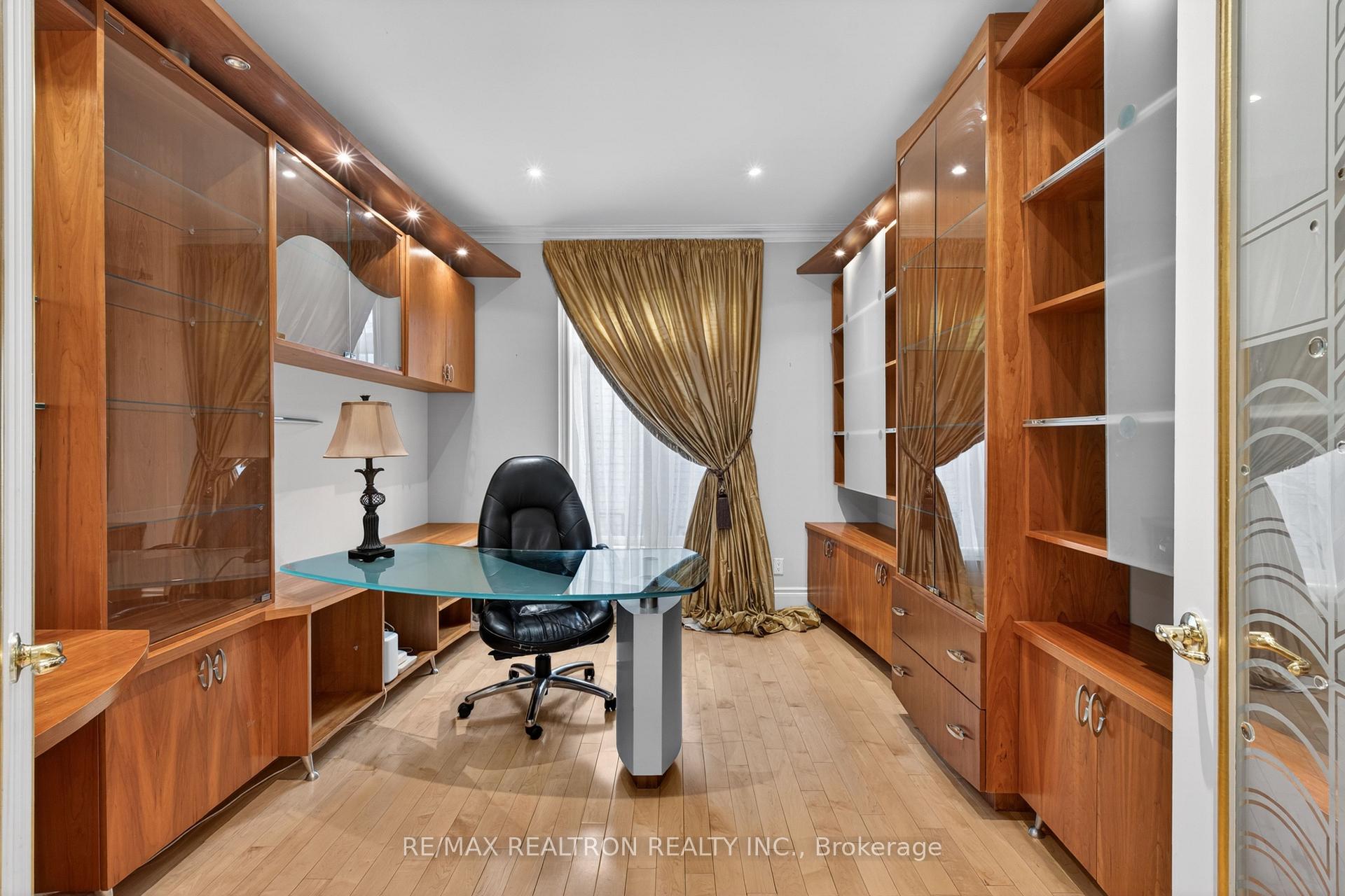 Photo 27 of 171 Lawrie Road, Vaughan, Beverley Glen — HOMEH