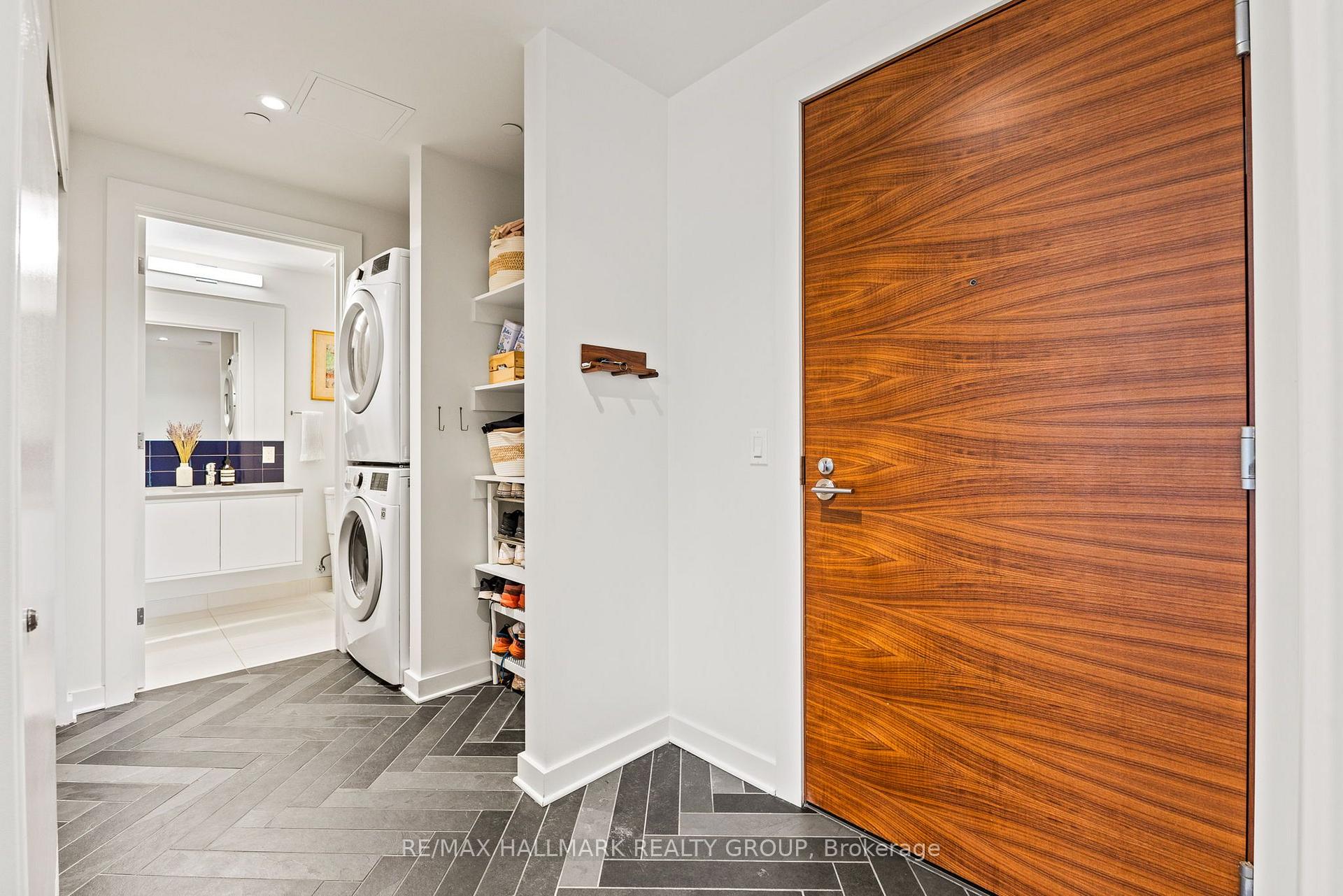 Photo 4 of Unit 7, 135 Barrette Street, Ottawa, Vanier — HOMEH
