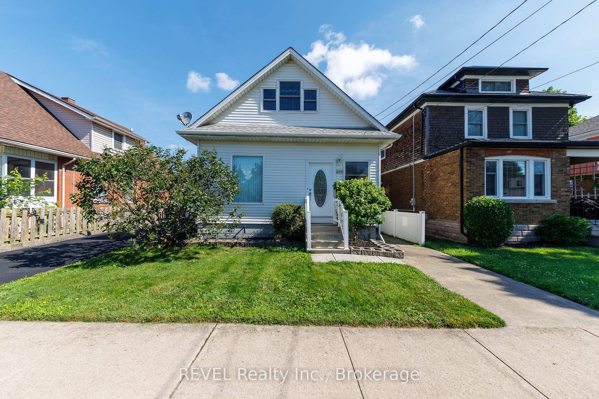 Photo 1 of 4991 Huron Street, Niagara Falls, Cherrywood — HOMEH