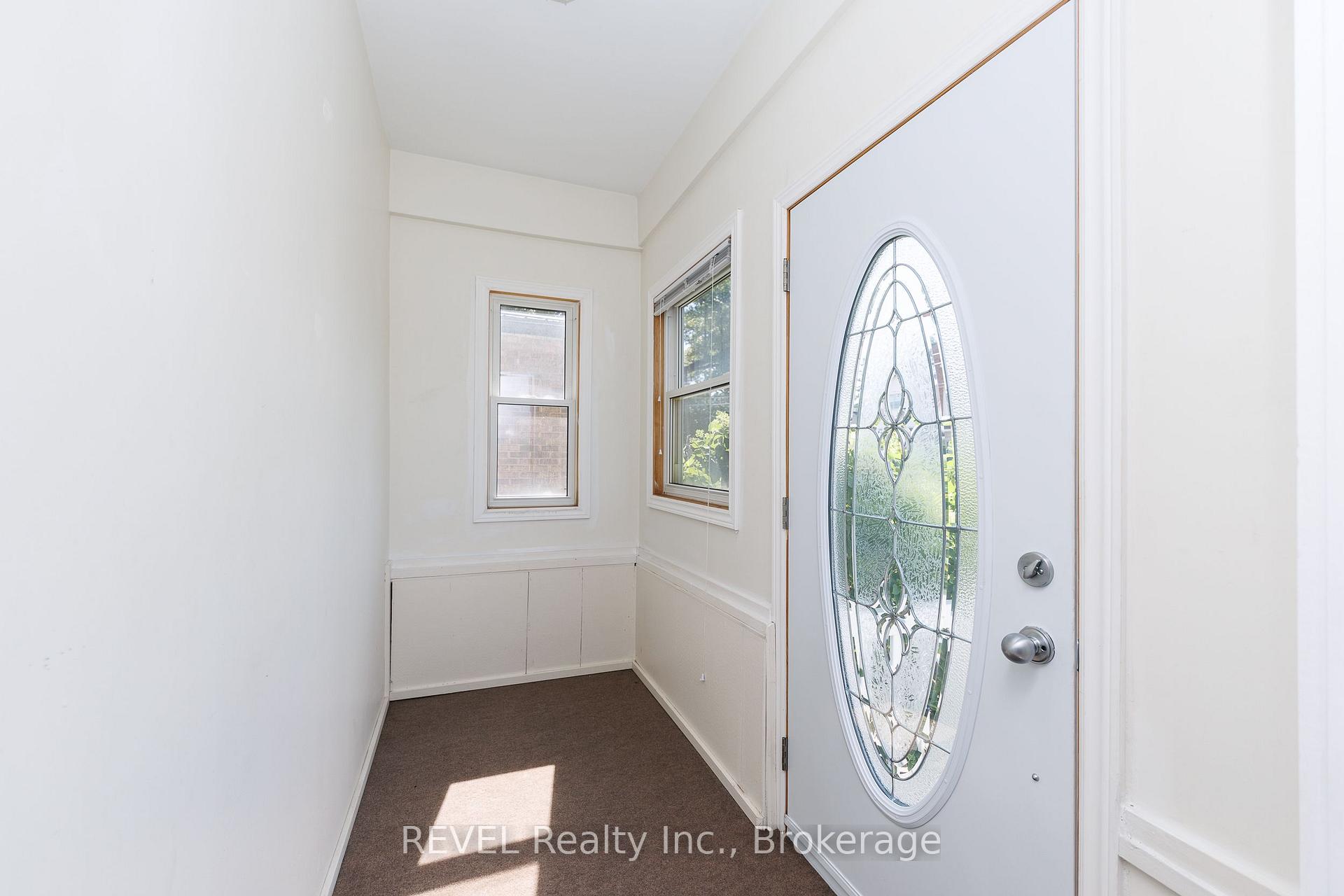 Photo 6 of 4991 Huron Street, Niagara Falls, Cherrywood — HOMEH