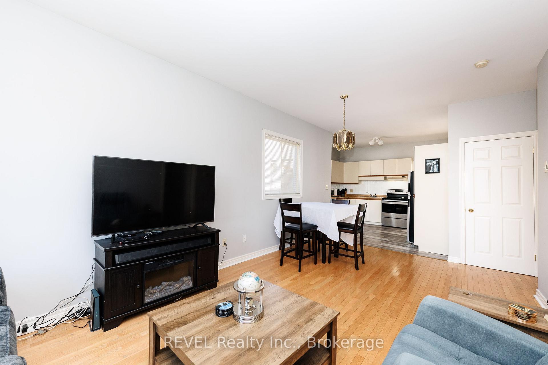 Photo 13 of 4991 Huron Street, Niagara Falls, Cherrywood — HOMEH