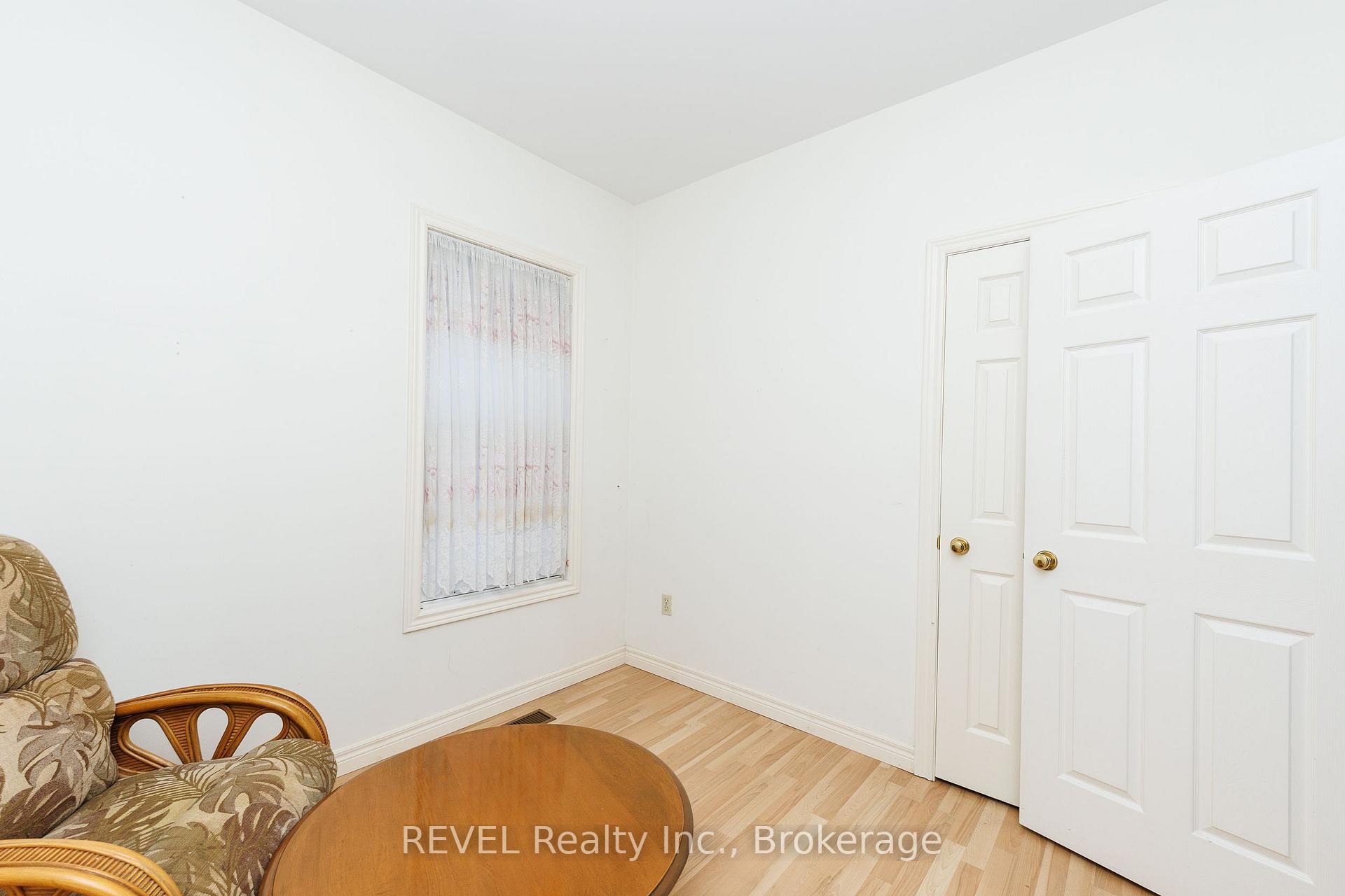 Photo 17 of 4991 Huron Street, Niagara Falls, Cherrywood — HOMEH