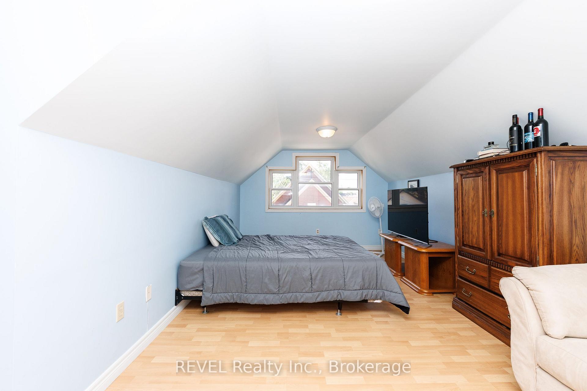 Photo 21 of 4991 Huron Street, Niagara Falls, Cherrywood — HOMEH
