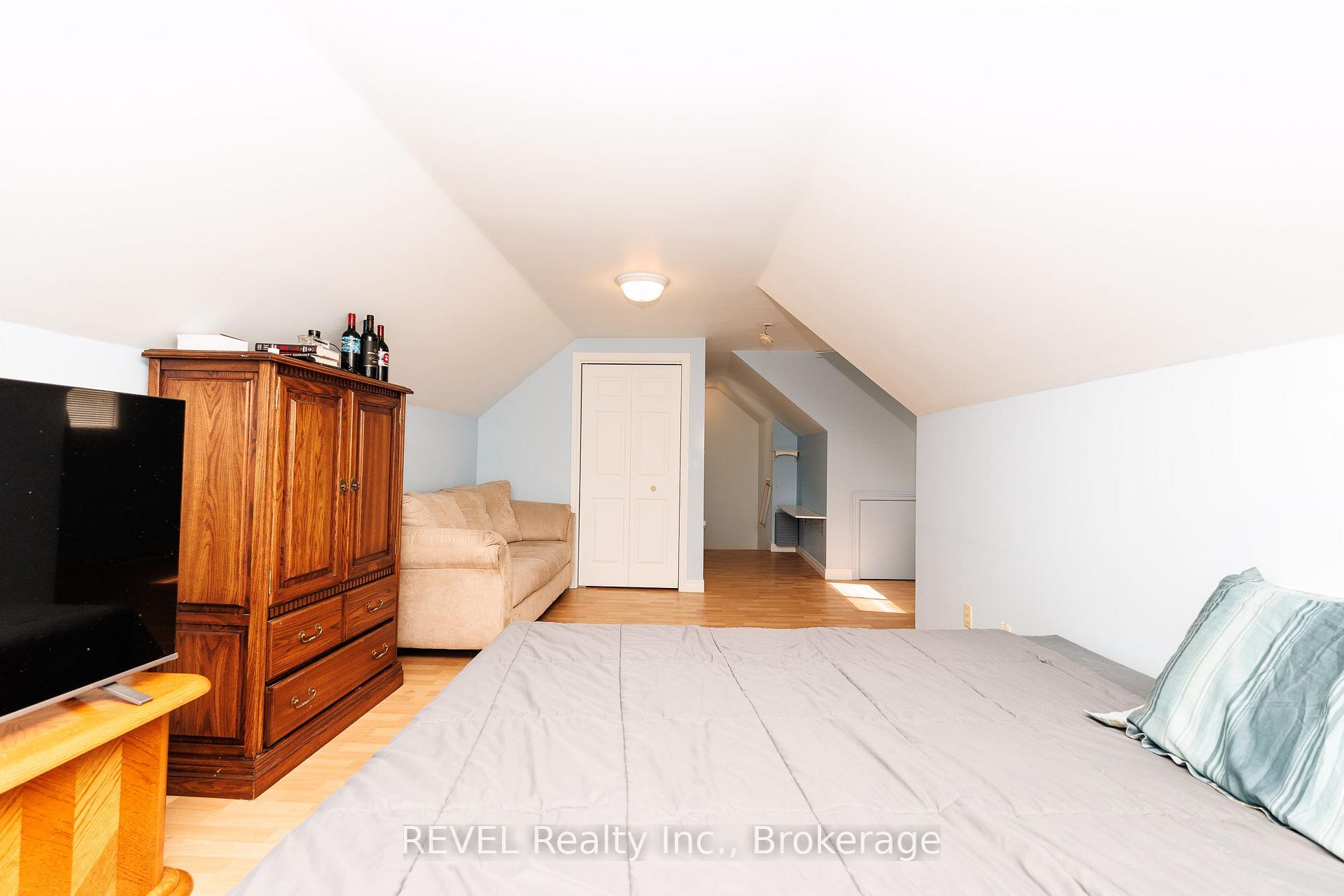 Photo 22 of 4991 Huron Street, Niagara Falls, Cherrywood — HOMEH