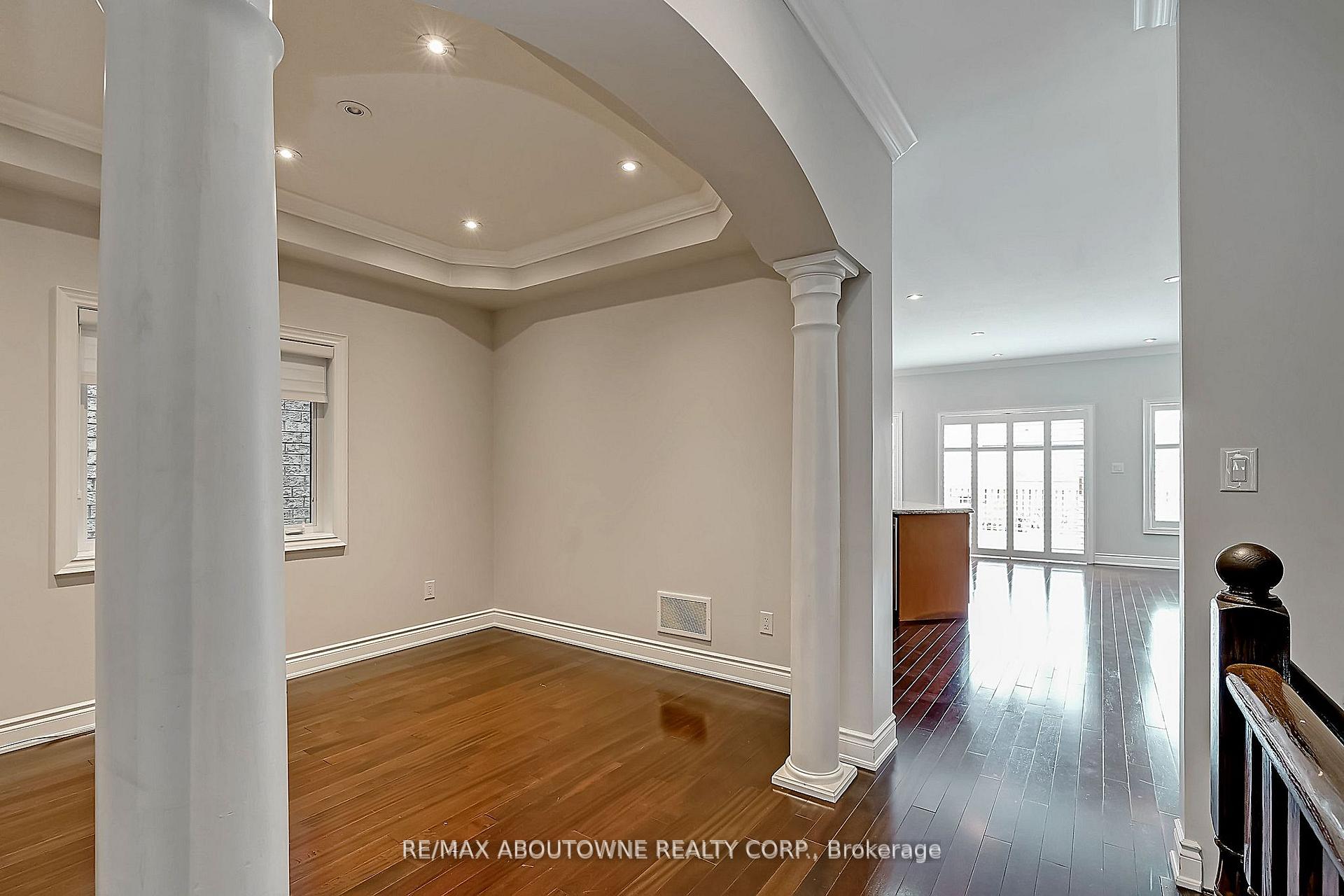 Photo 5 of 2415 Presquile Drive, Oakville, Joshua Creek — HOMEH