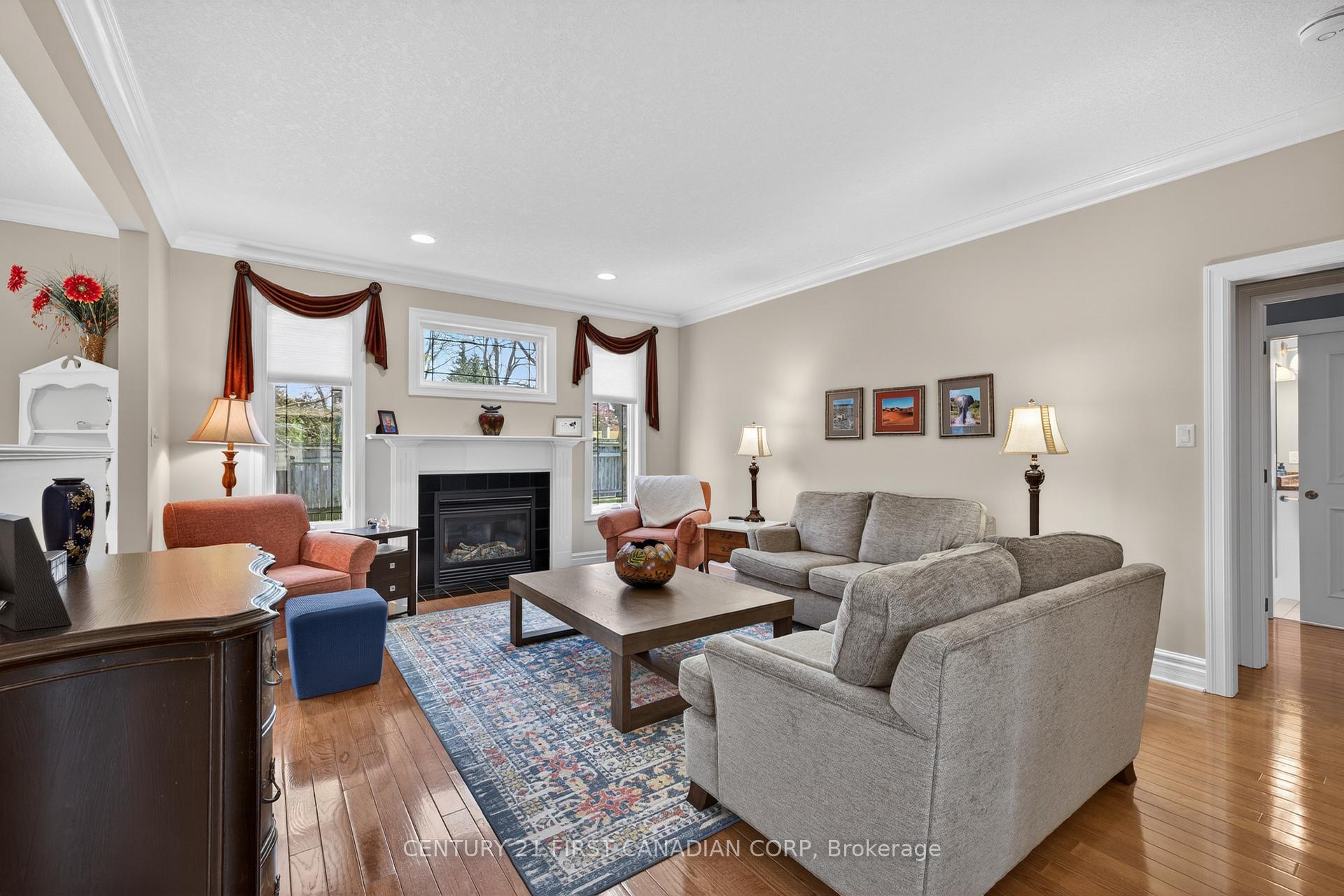 Photo 10 of Unit 9, 181 Skyline Avenue, London, North B — HOMEH