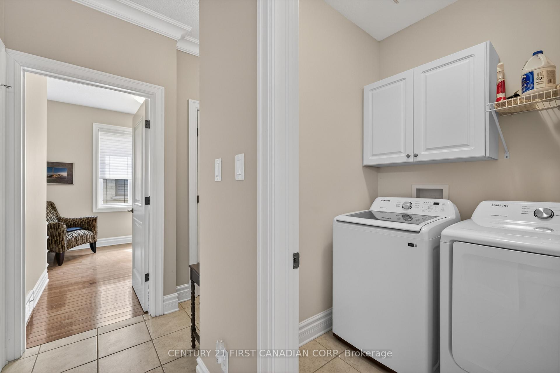 Photo 21 of Unit 9, 181 Skyline Avenue, London, North B — HOMEH