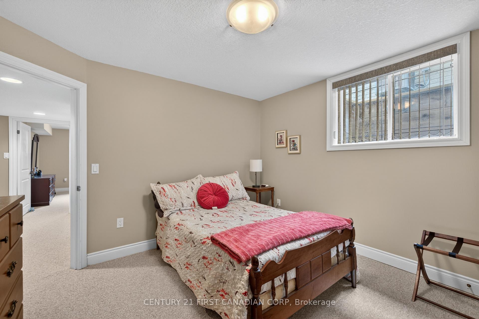 Photo 24 of Unit 9, 181 Skyline Avenue, London, North B — HOMEH