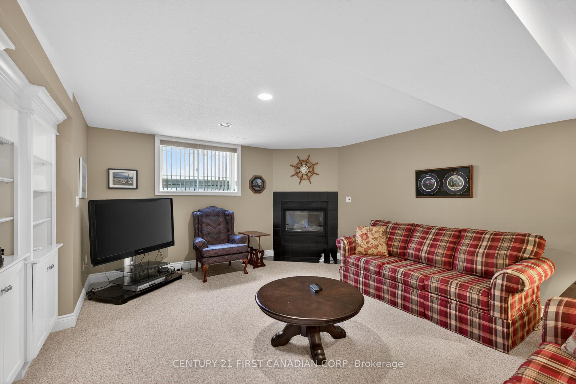 Photo 30 of Unit 9, 181 Skyline Avenue, London, North B — HOMEH
