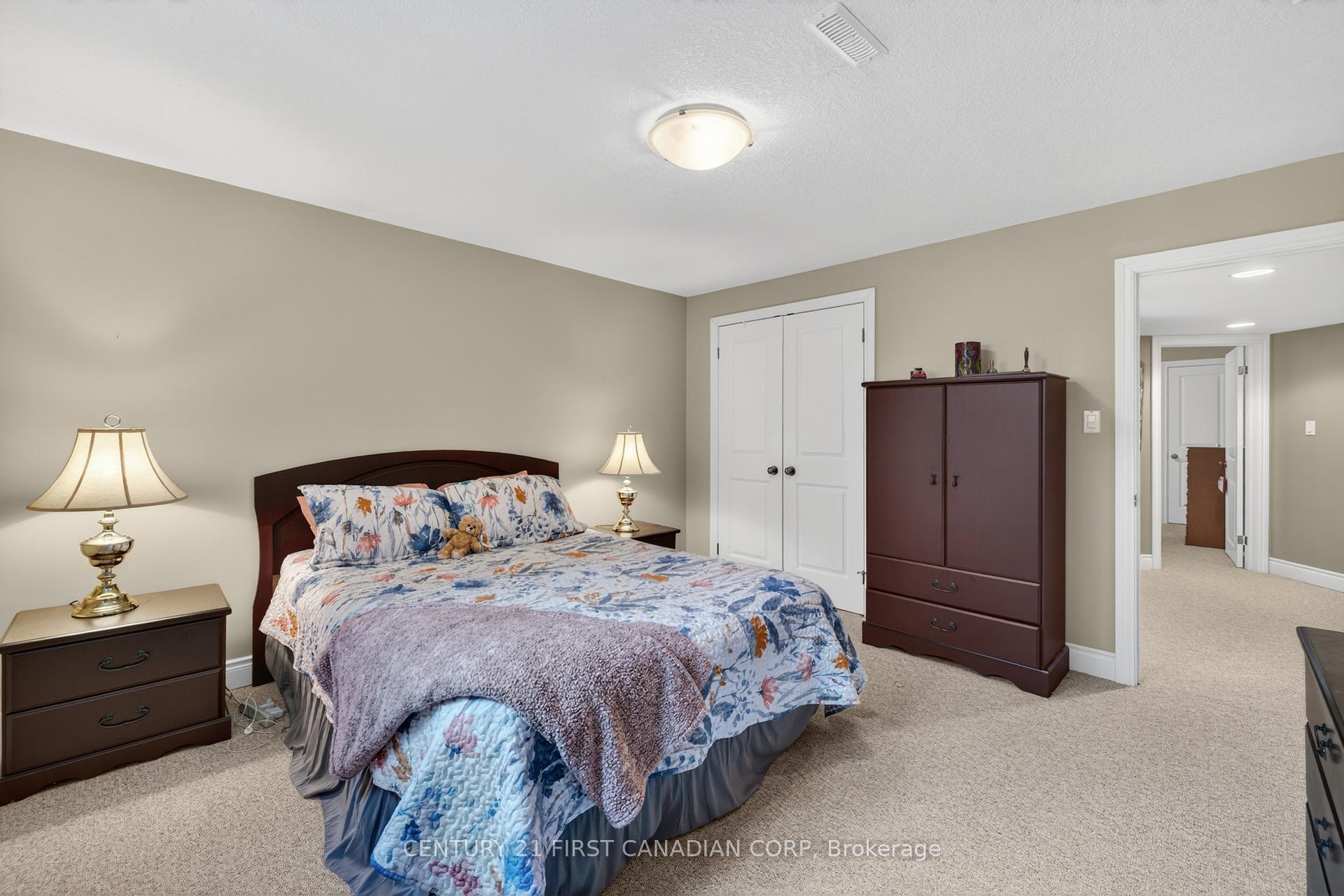 Photo 33 of Unit 9, 181 Skyline Avenue, London, North B — HOMEH