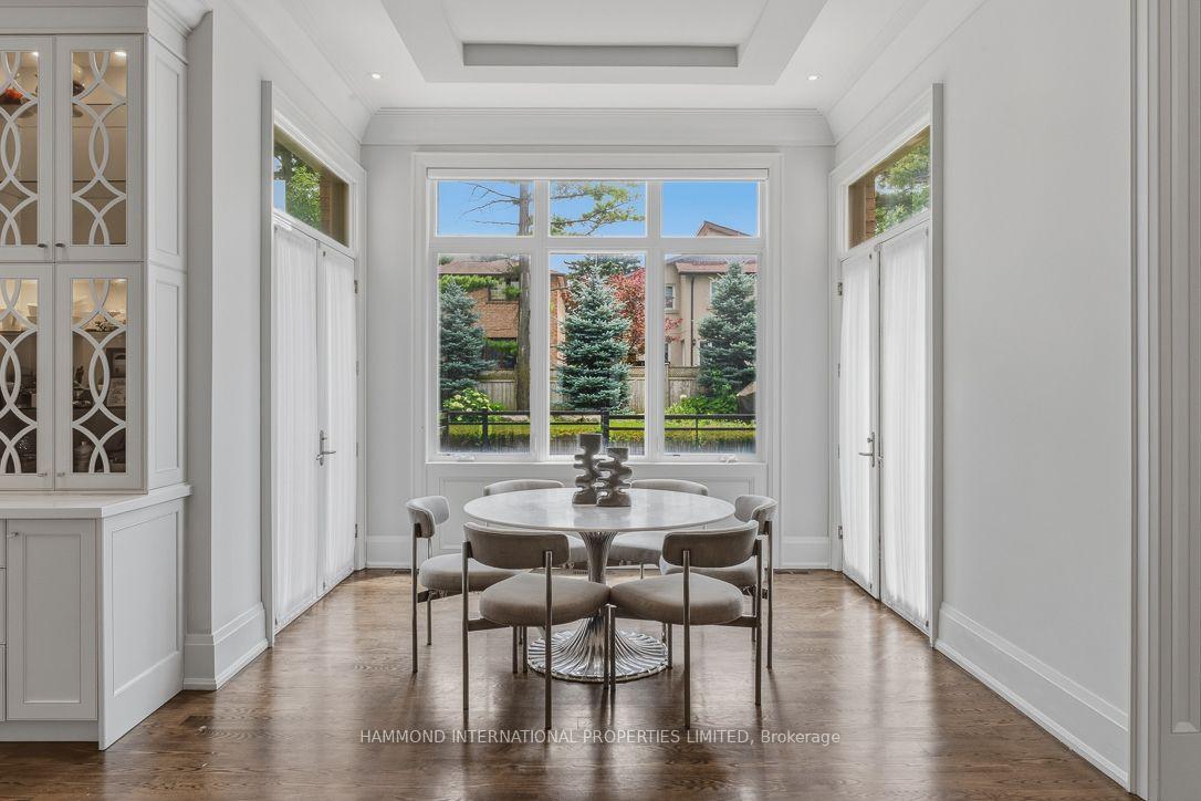 Photo 8 of 129 Arnold Avenue, Vaughan, Crestwood-Springfarm-Yorkhill — HOMEH