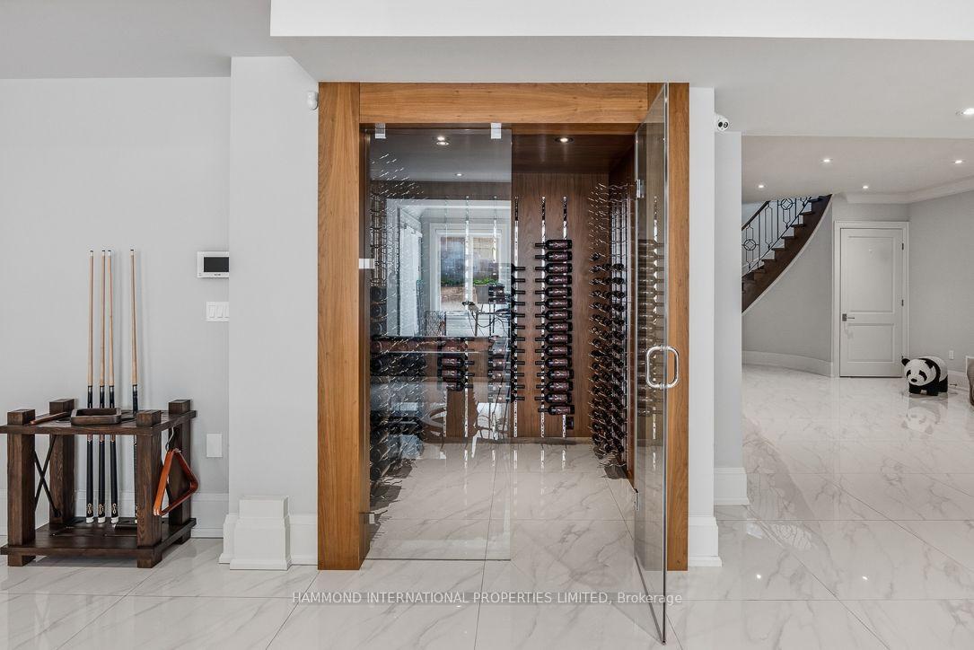 Photo 19 of 129 Arnold Avenue, Vaughan, Crestwood-Springfarm-Yorkhill — HOMEH