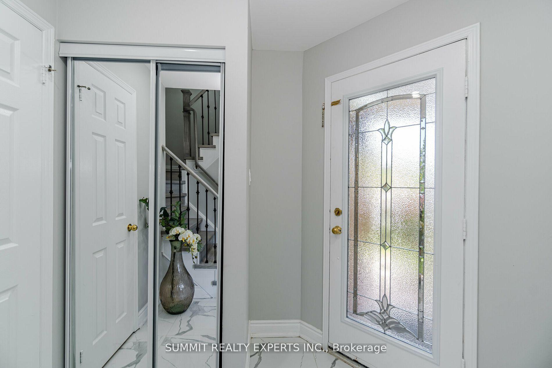 Photo 8 of 79 Rocky Mountain Crescent, Brampton, Sandringham-Wellington — HOMEH
