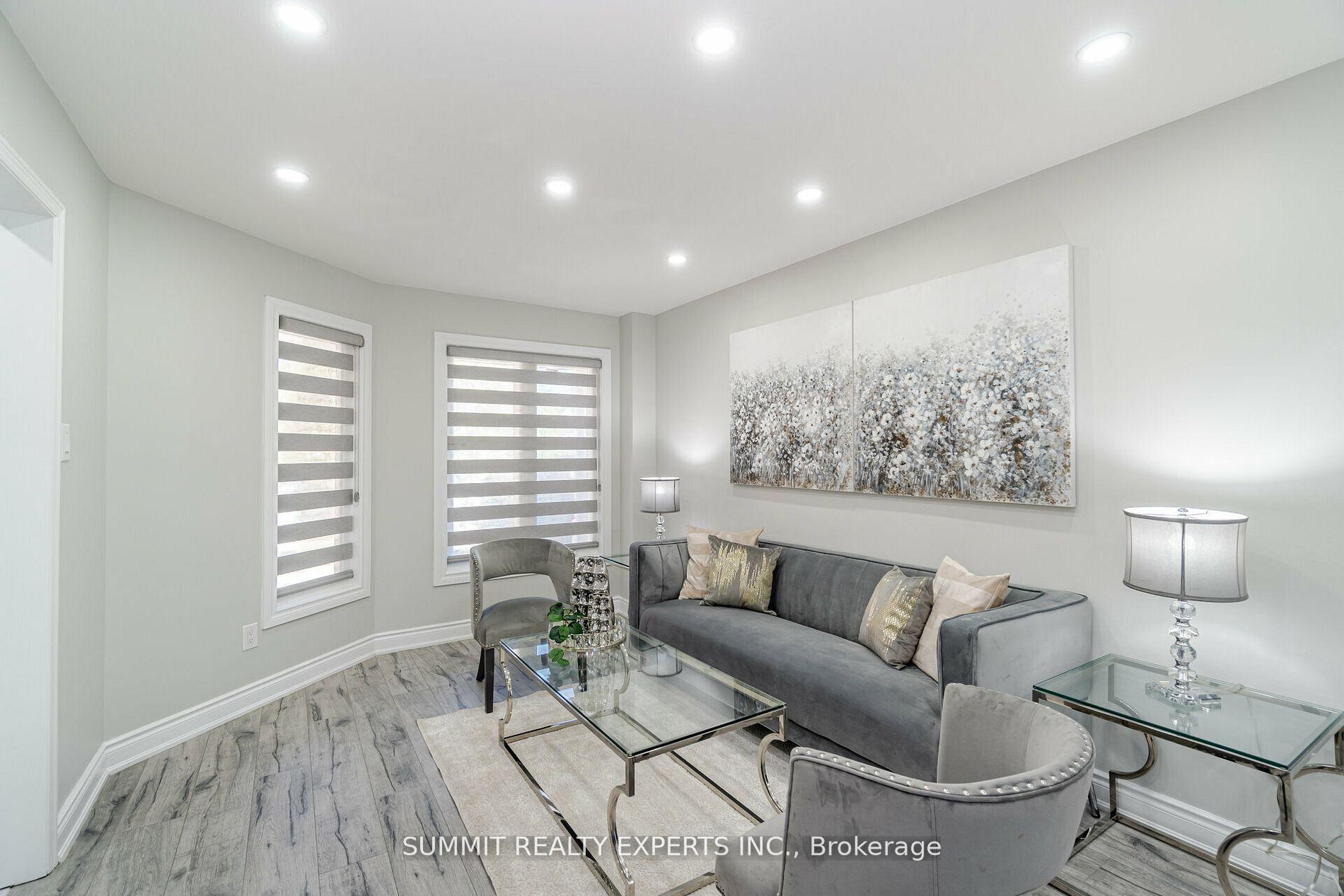 Photo 10 of 79 Rocky Mountain Crescent, Brampton, Sandringham-Wellington — HOMEH
