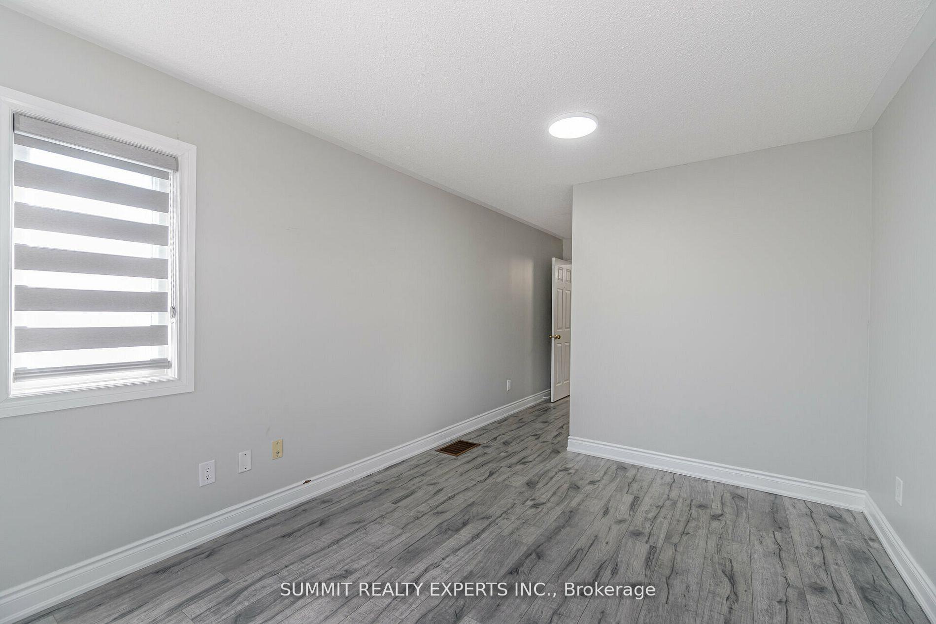 Photo 21 of 79 Rocky Mountain Crescent, Brampton, Sandringham-Wellington — HOMEH