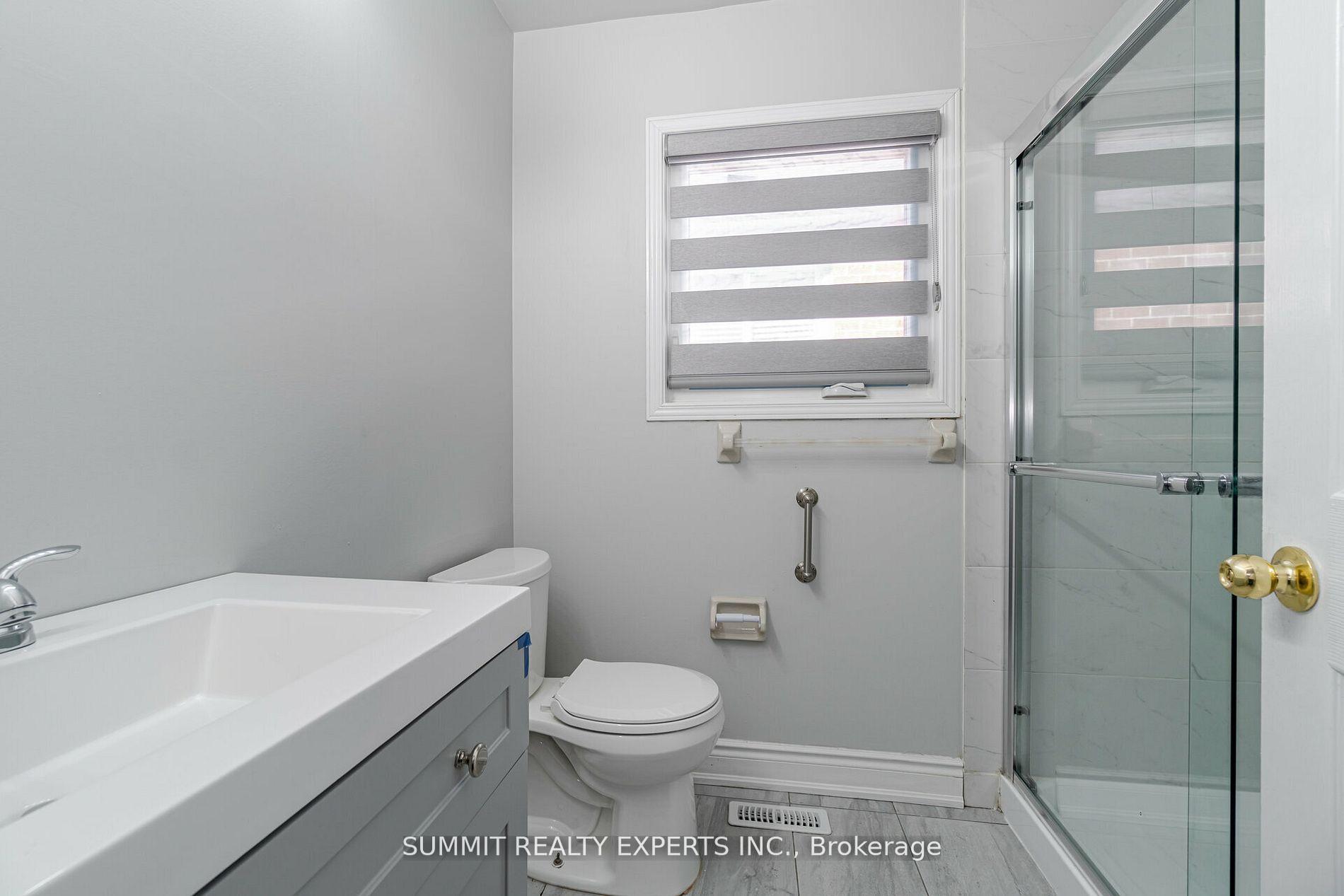 Photo 29 of 79 Rocky Mountain Crescent, Brampton, Sandringham-Wellington — HOMEH