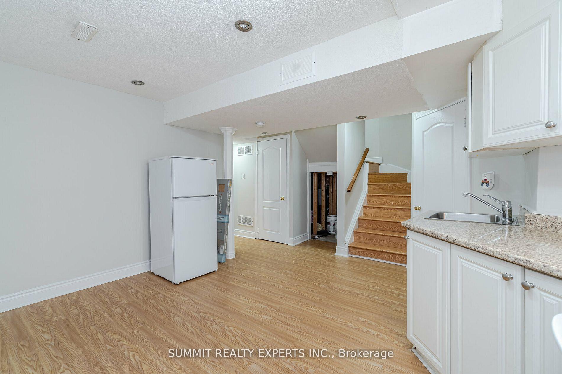 Photo 34 of 79 Rocky Mountain Crescent, Brampton, Sandringham-Wellington — HOMEH