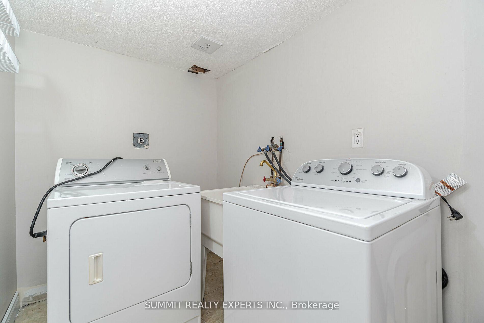 Photo 38 of 79 Rocky Mountain Crescent, Brampton, Sandringham-Wellington — HOMEH
