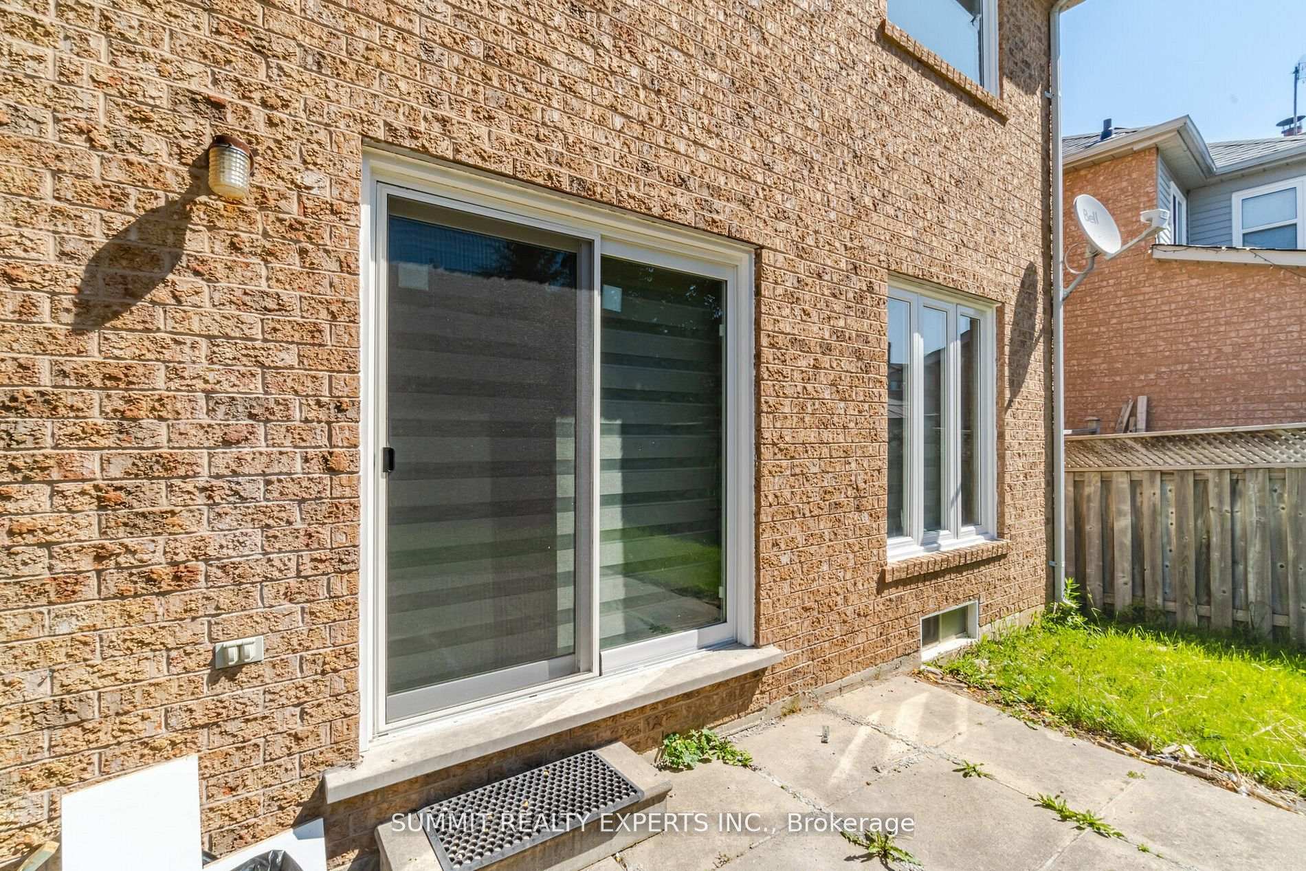 Photo 39 of 79 Rocky Mountain Crescent, Brampton, Sandringham-Wellington — HOMEH