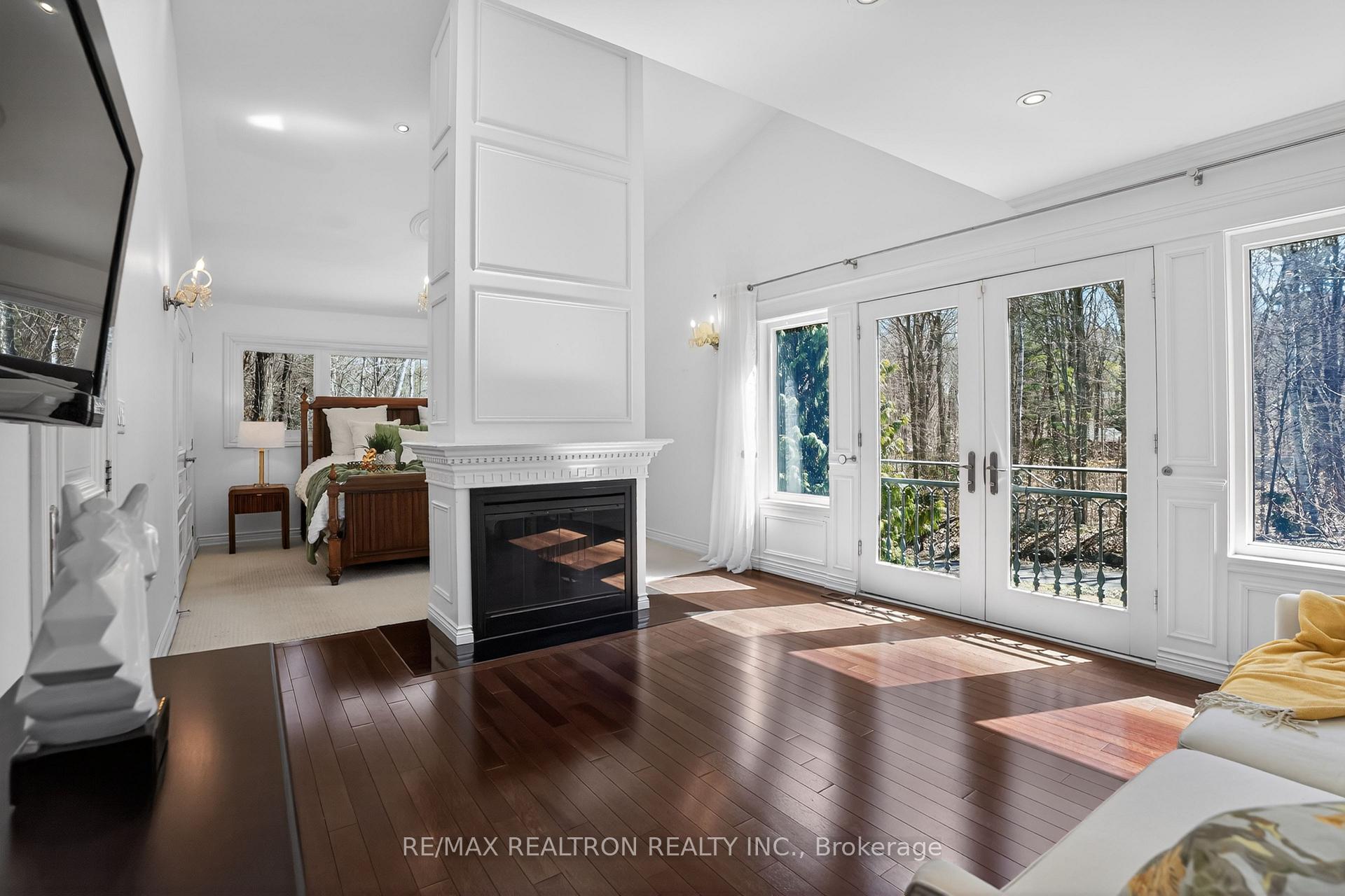 Photo 18 of 14038 Bayview Avenue, Aurora, Aurora Estates — HOMEH
