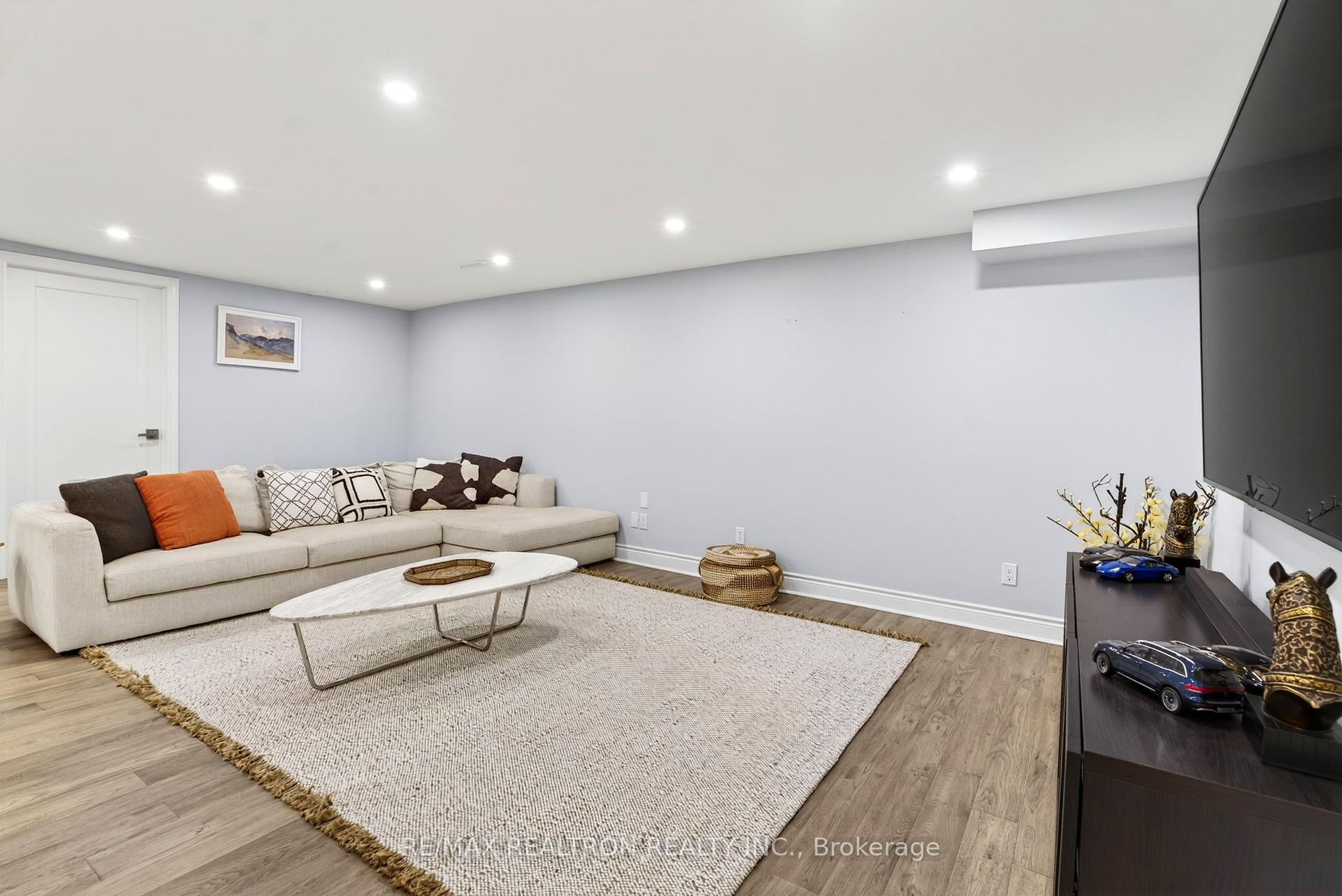 Photo 37 of 14038 Bayview Avenue, Aurora, Aurora Estates — HOMEH