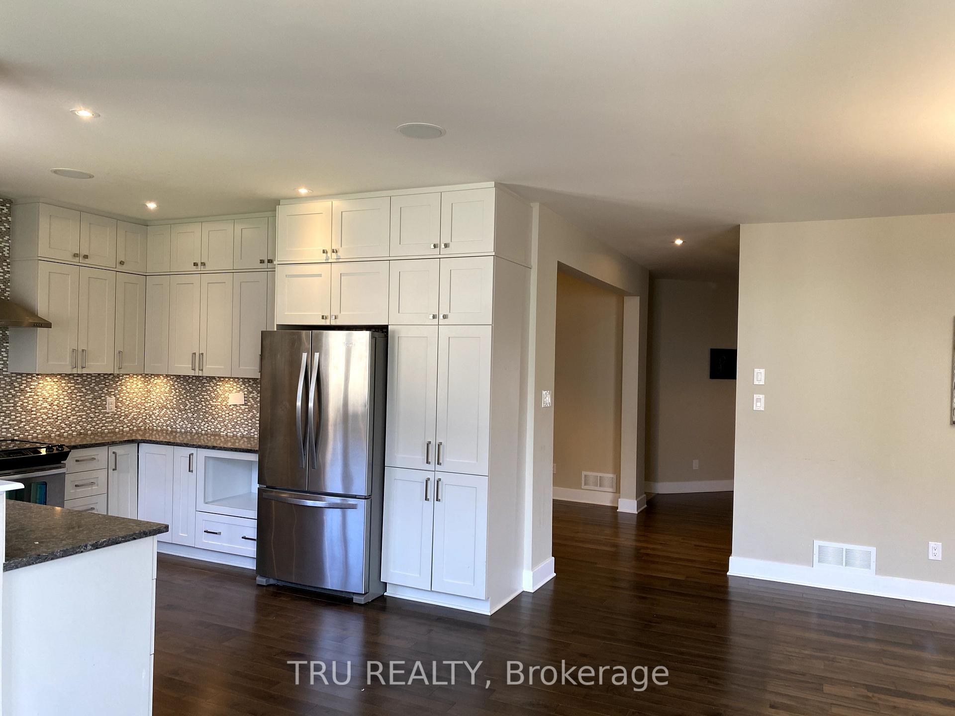 Photo 8 of 2083 Helene Campbell Road, Ottawa, Barrhaven - Cedargrove/Fraserdale — HOMEH